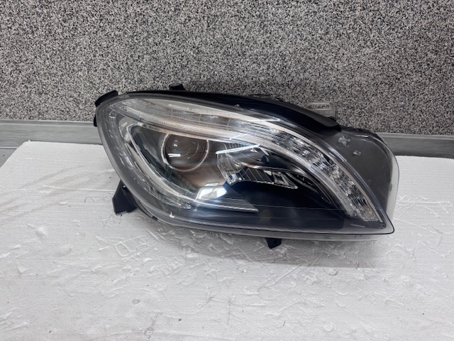 light right Mercedes ML W166 Bi Xenon LED ILS