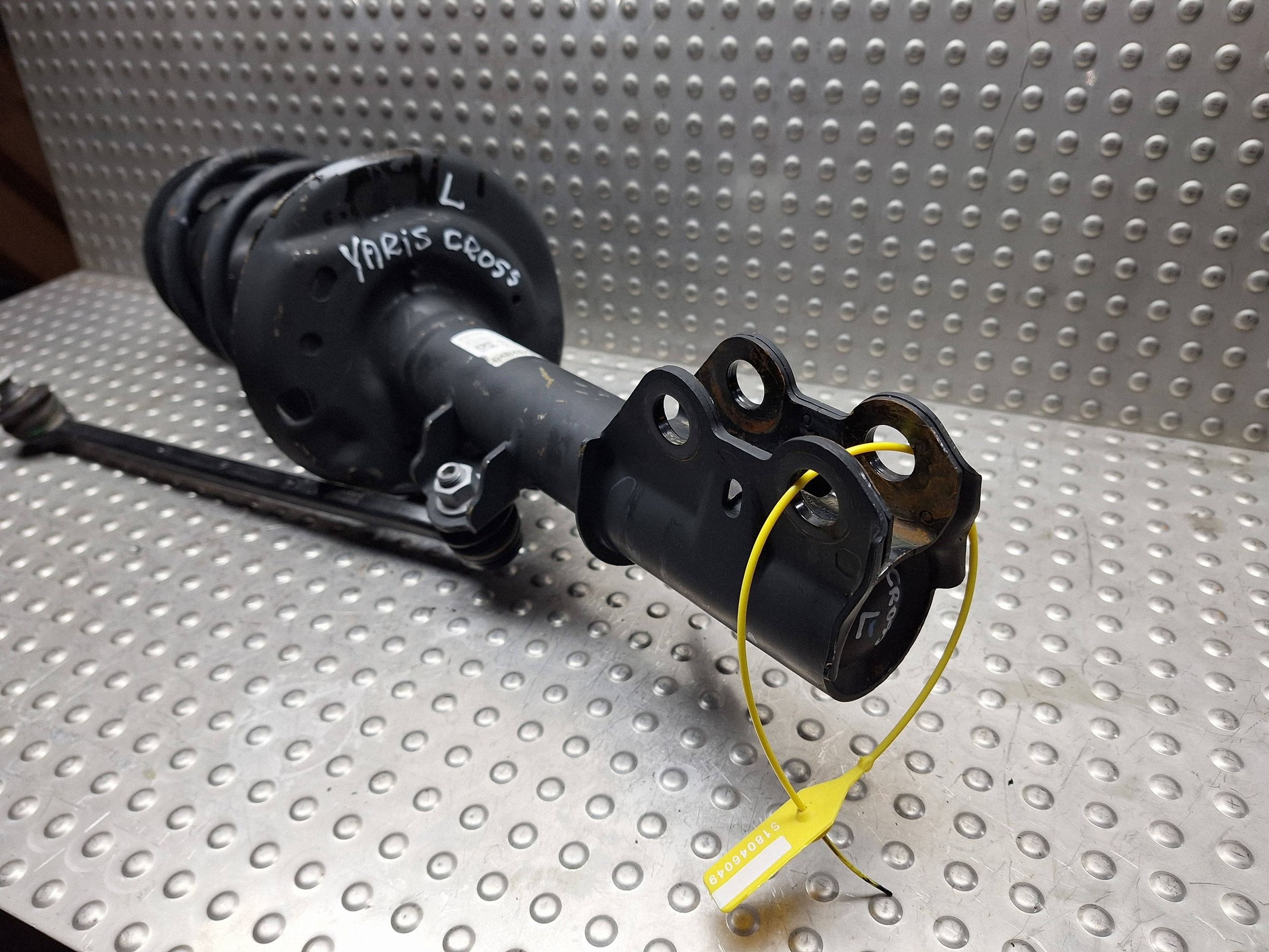 shock absorber left front TOYOTA YARIS CROSS 20-26 48520-0D230