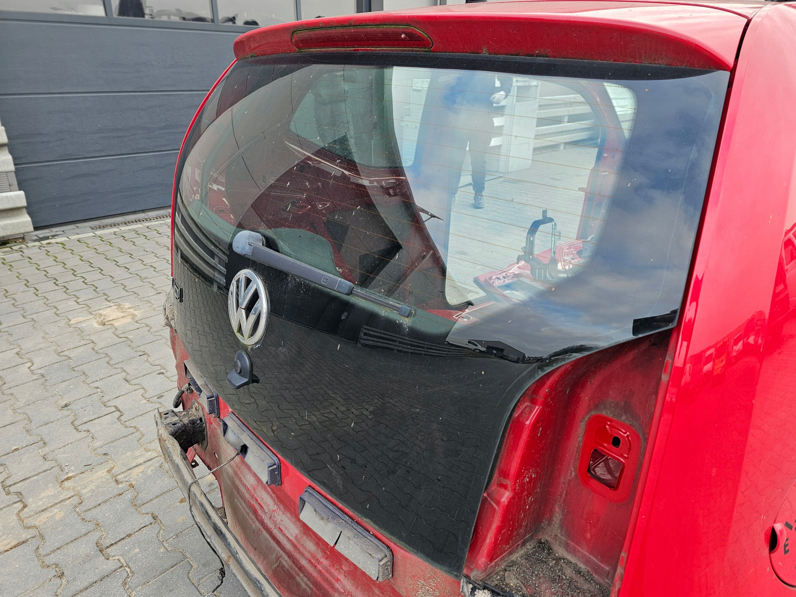 trunk door boot VW UP window colour G2 / Y3D