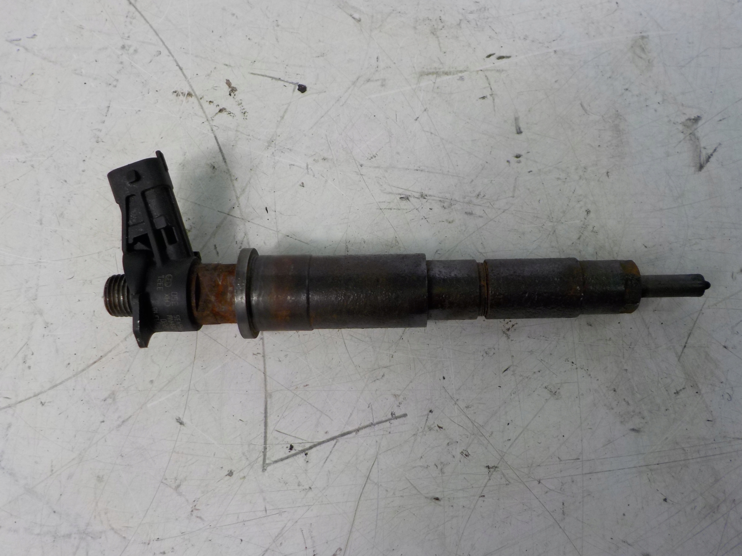 RENAULT TRAFIC and nozzle injector 0986435350