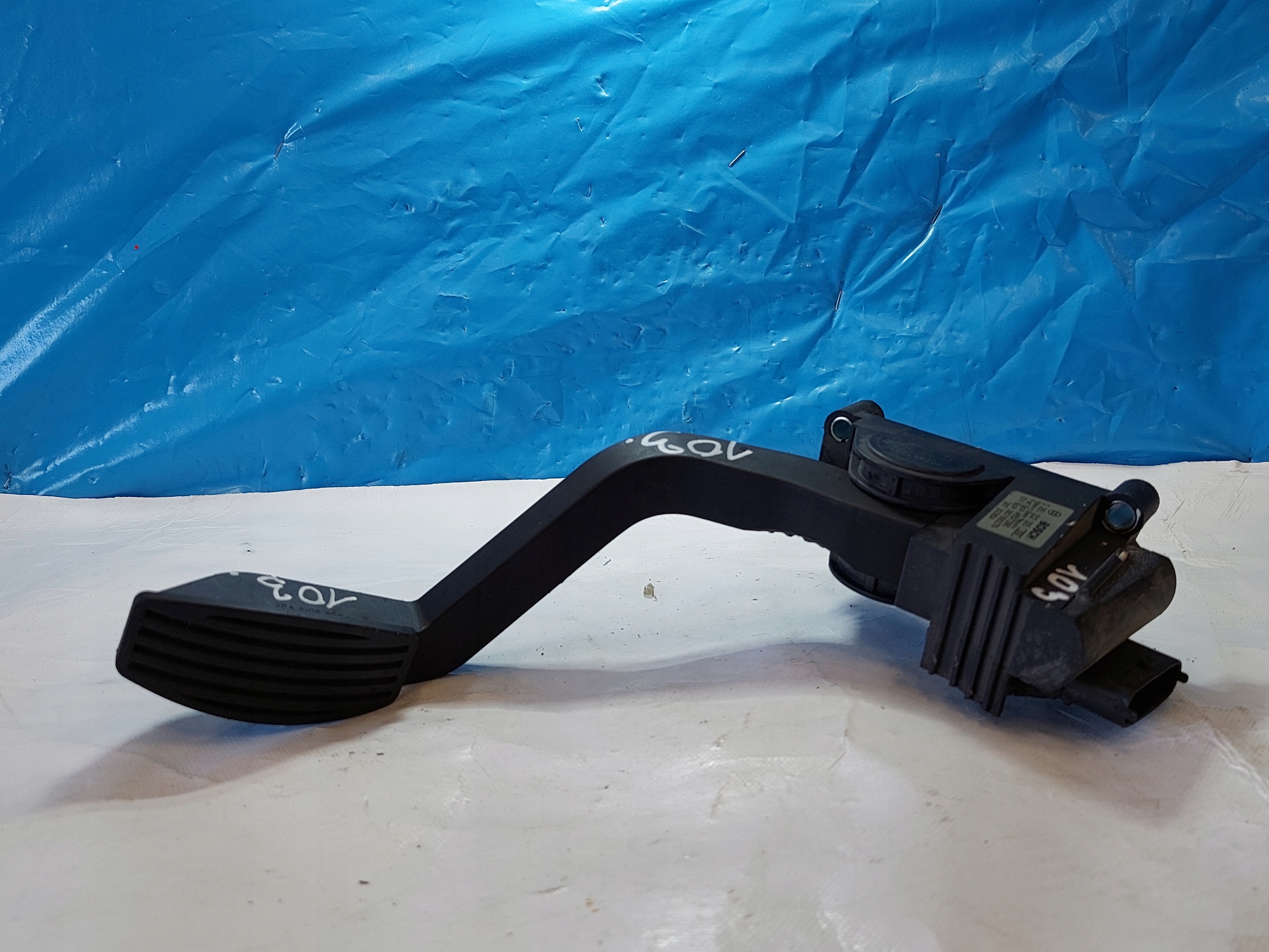 accelerator pedal PUNTO II 1.2 B 0281002325