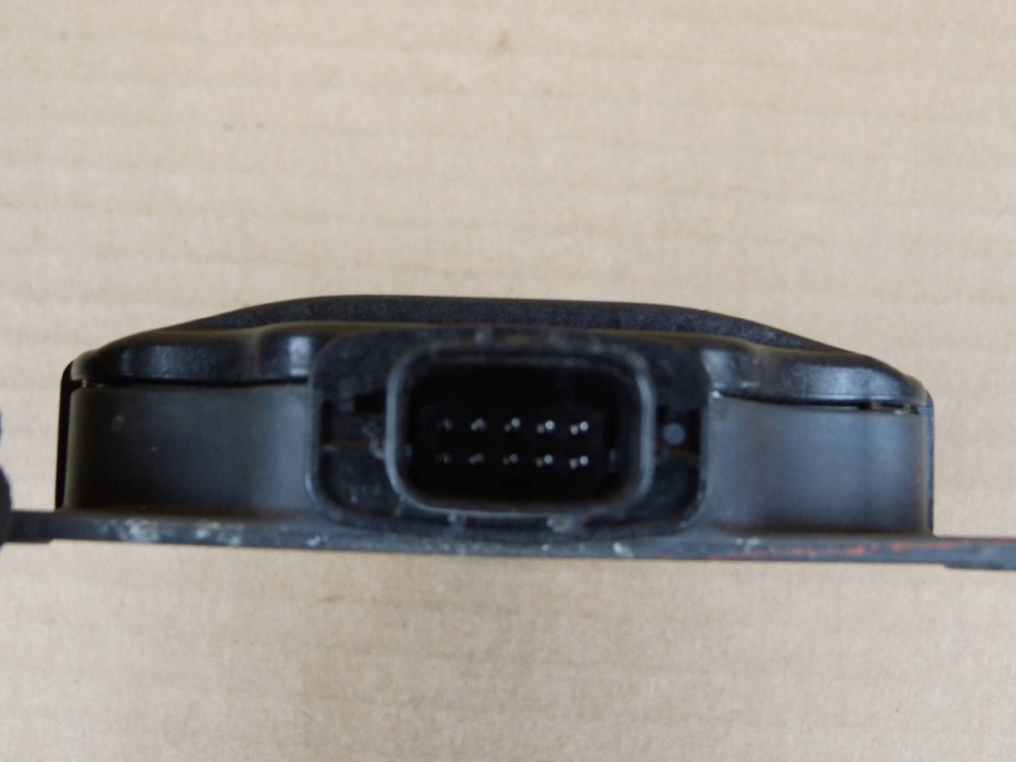 Lexus UX modulo sensor martwego pola punktu 88162-76100