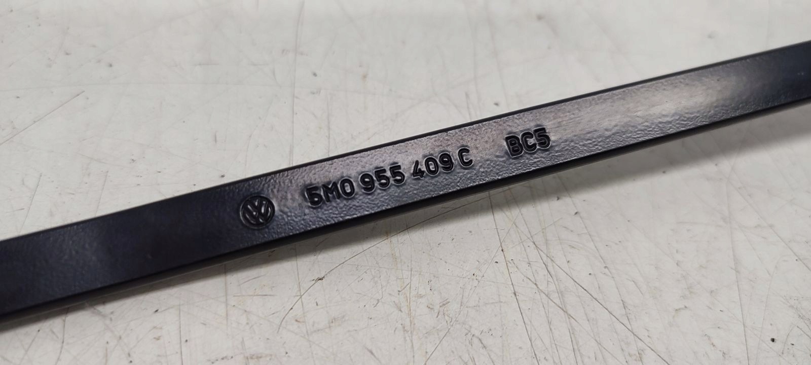 wischerarm links VW Golf VI Plus