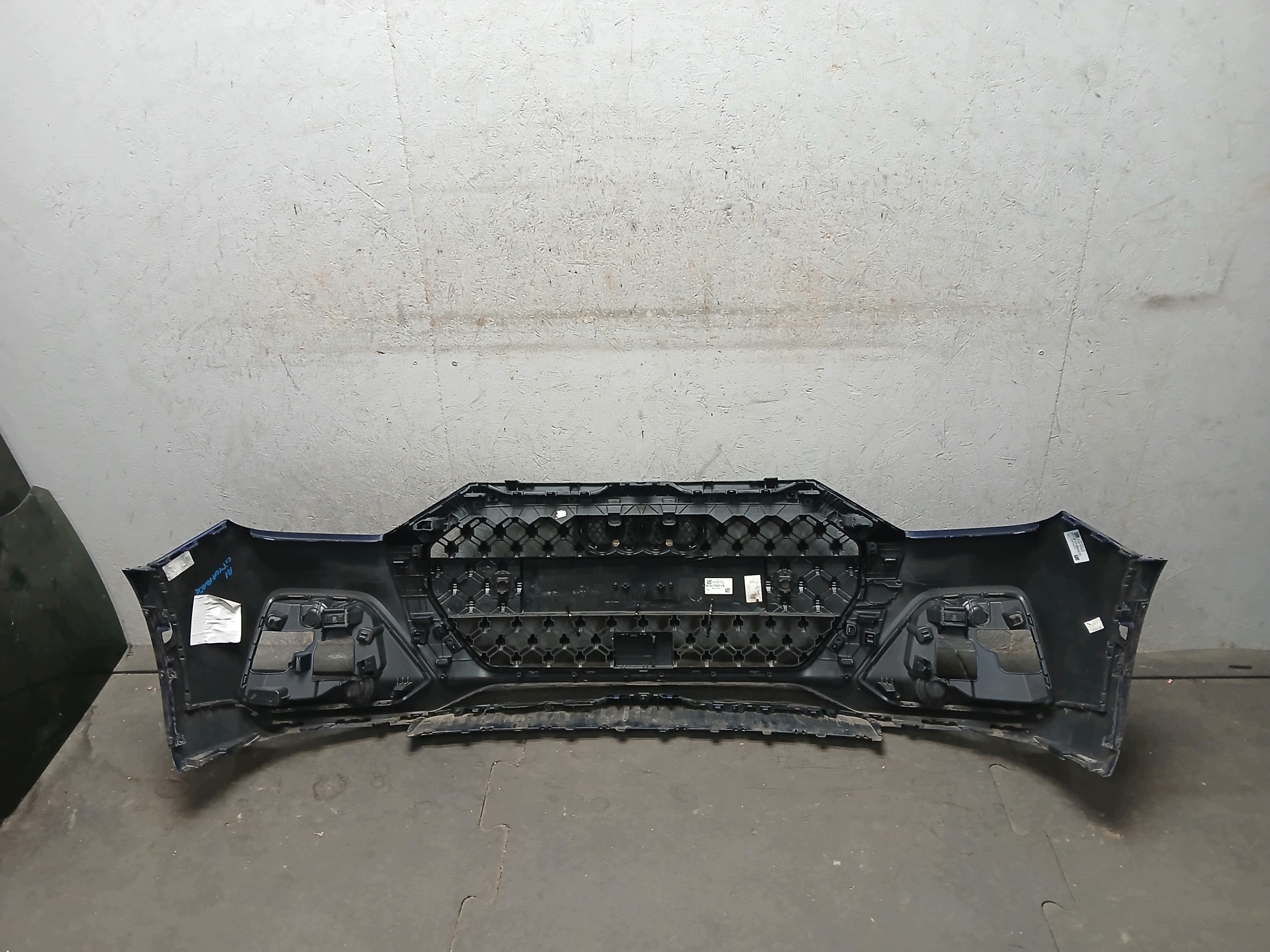 bumper front AUDI A1 82A CITYCARVER