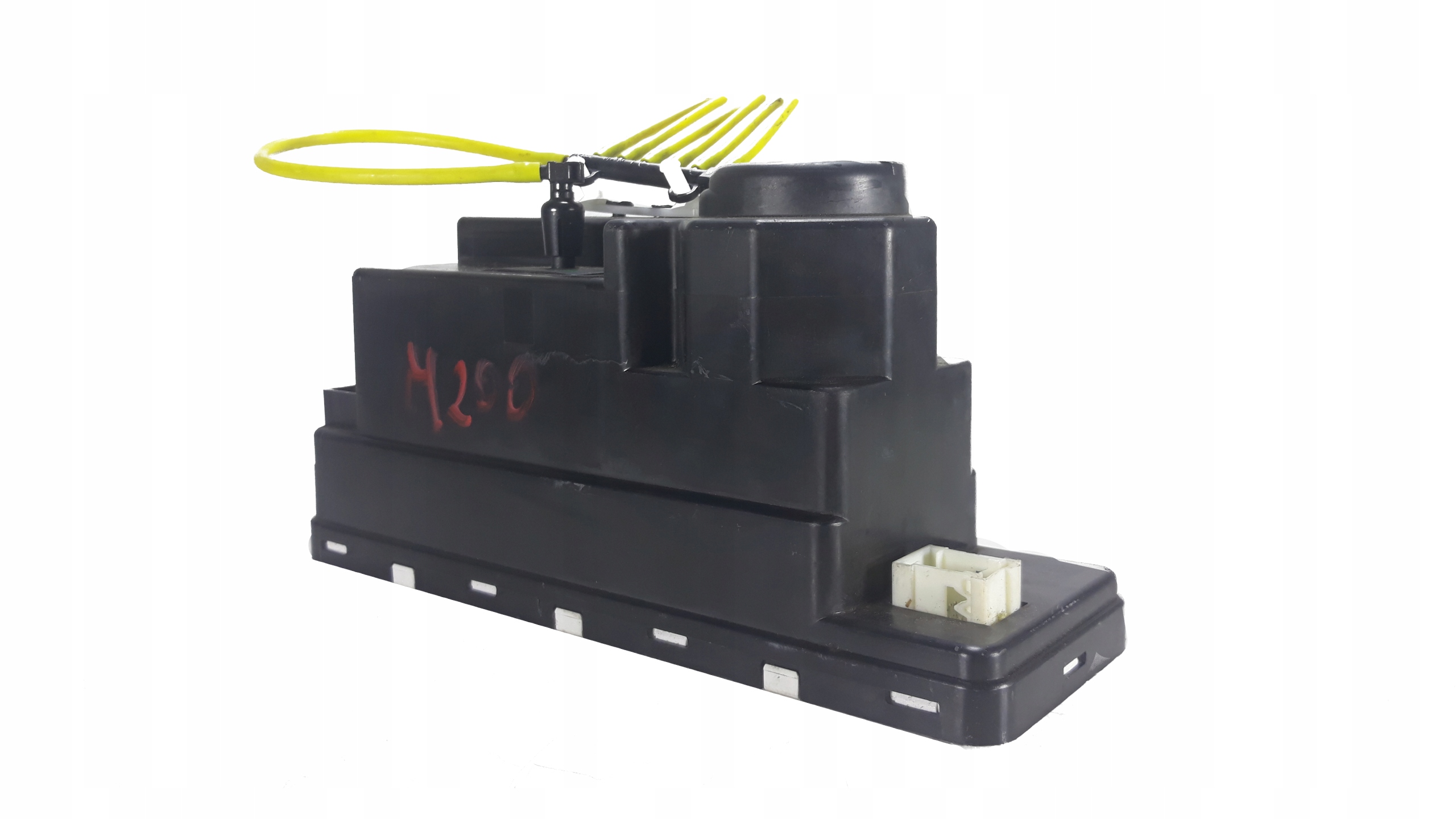 MERCEDES W210 POMPKA CENTRALNEGO ZAMKA