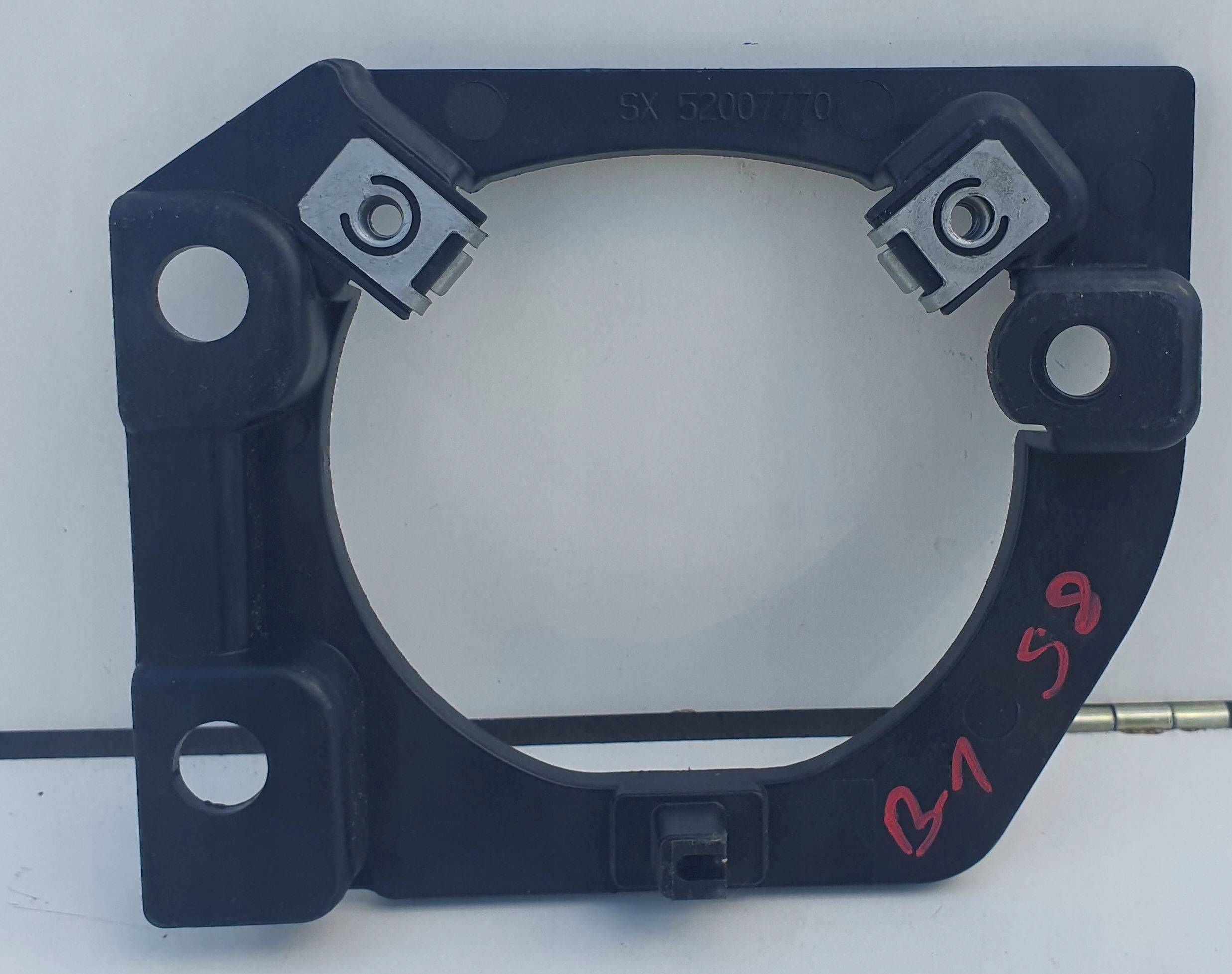 Fiat 500 bracket holder lights przedniej lewej front