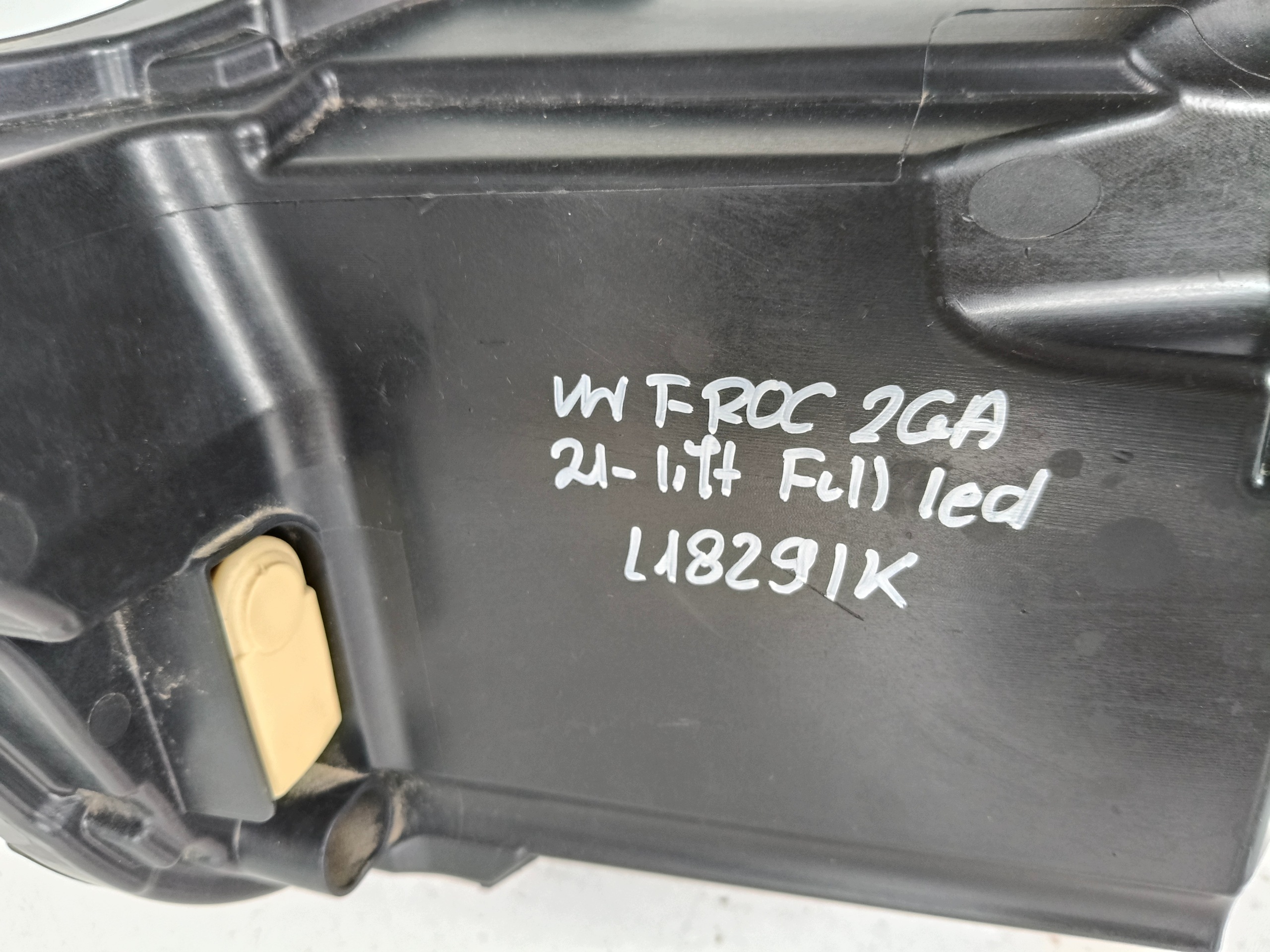 light right REFLEKTOR VW T-ROC 2GA 21- LIFT FULL LED