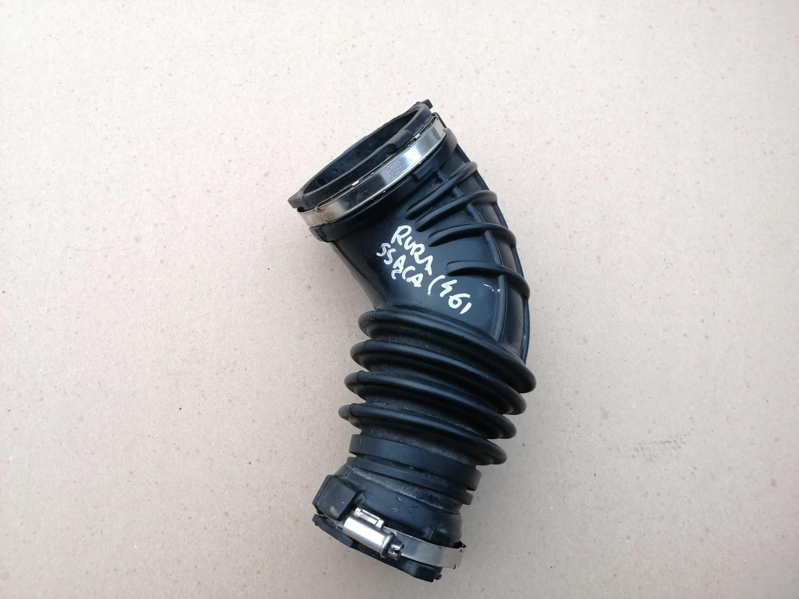 hadice vedení intercoolera 06H129629E AUDI A5 87 A4 B8 2.0TFSI