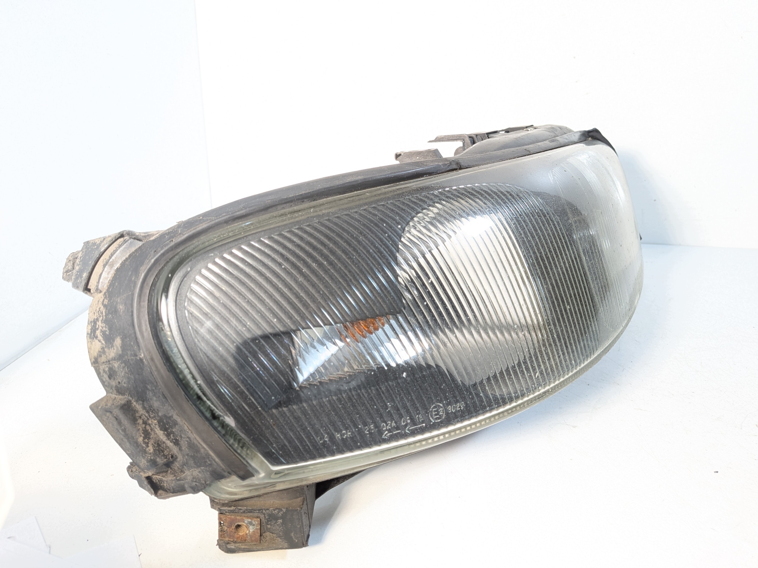 light right front REFLEKTOR right front 89006898 VOLVO V70 2 II KOMBI 01-07
