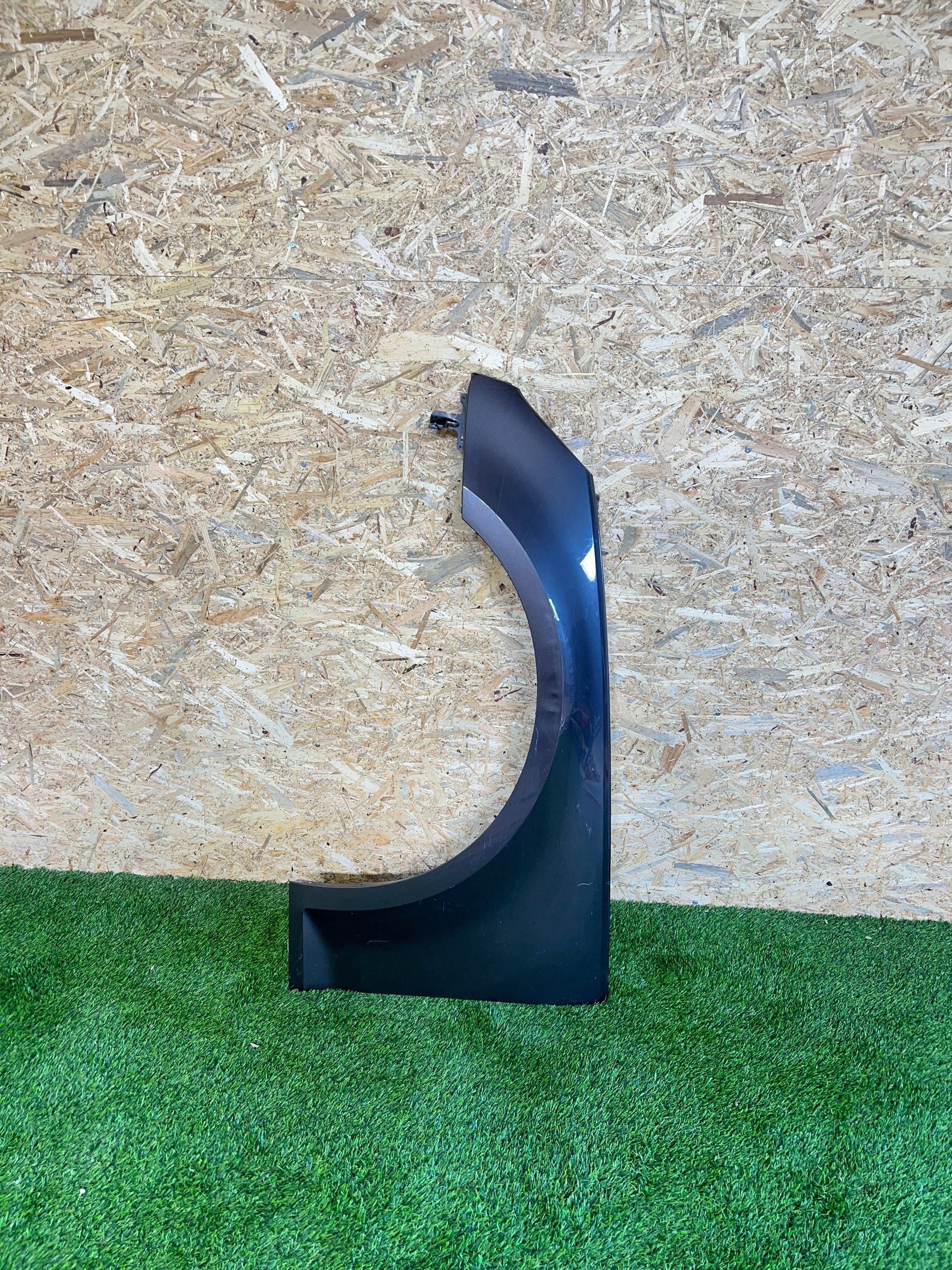 BŁOTNIK PRZEDNI PRZÓD LEWY AUDI A4 B9 8W 15-19 PRZED LIFT