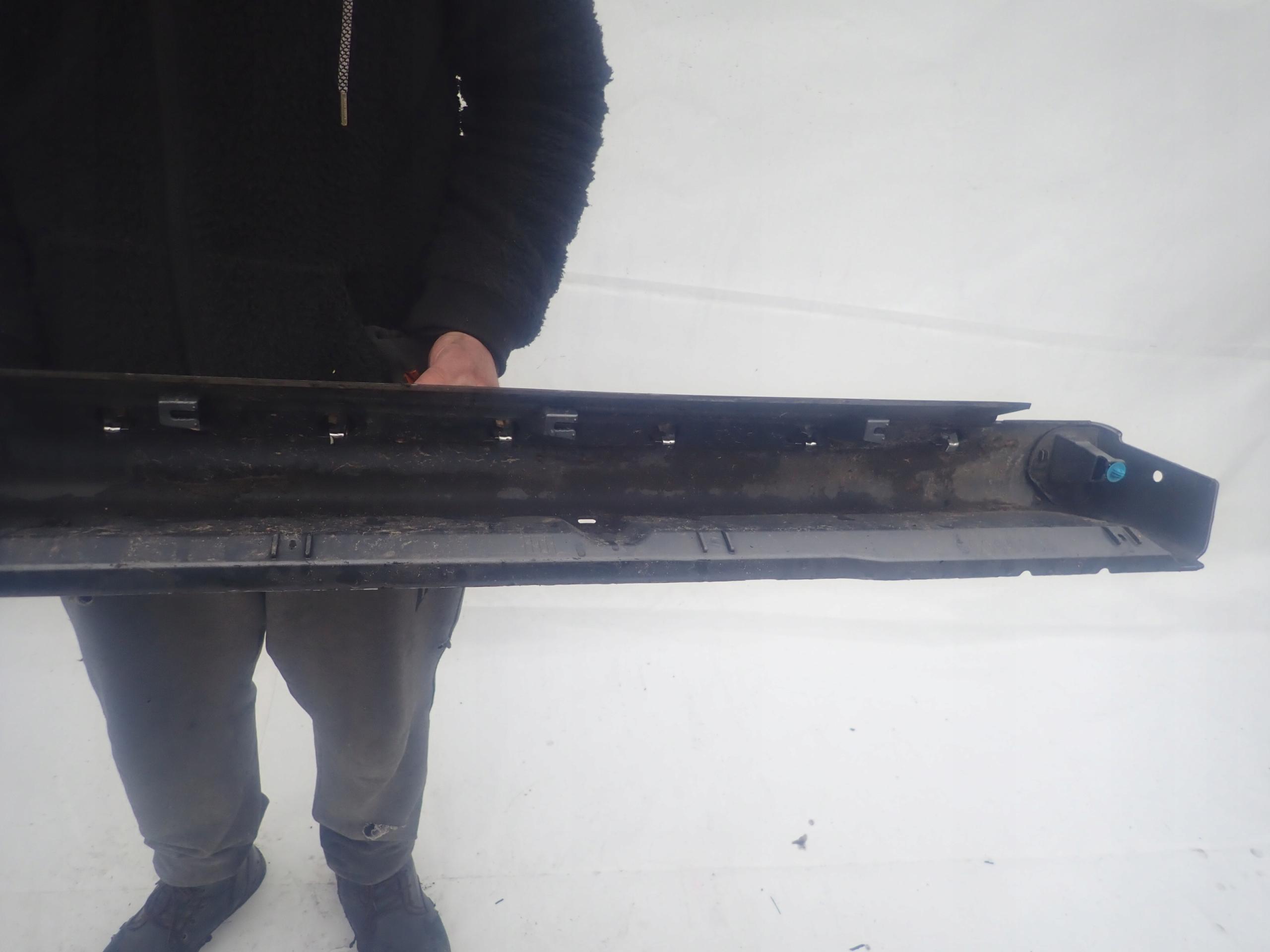 MITSUBISHI OUTLANDER III PHEV moulding threshold left