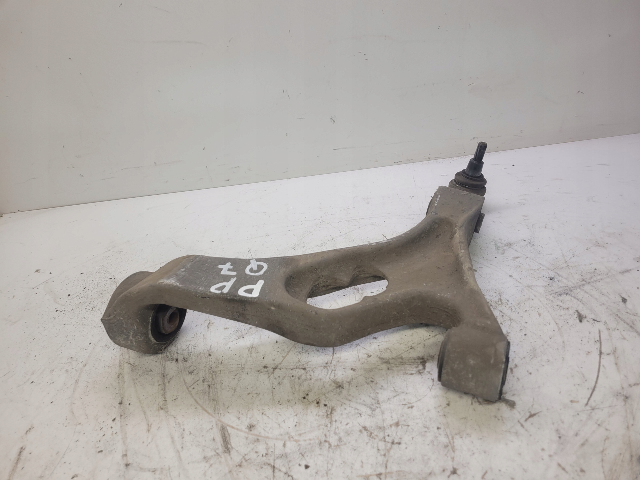 arm right front AUDI Q7 4L VW TOUAREG 7L0