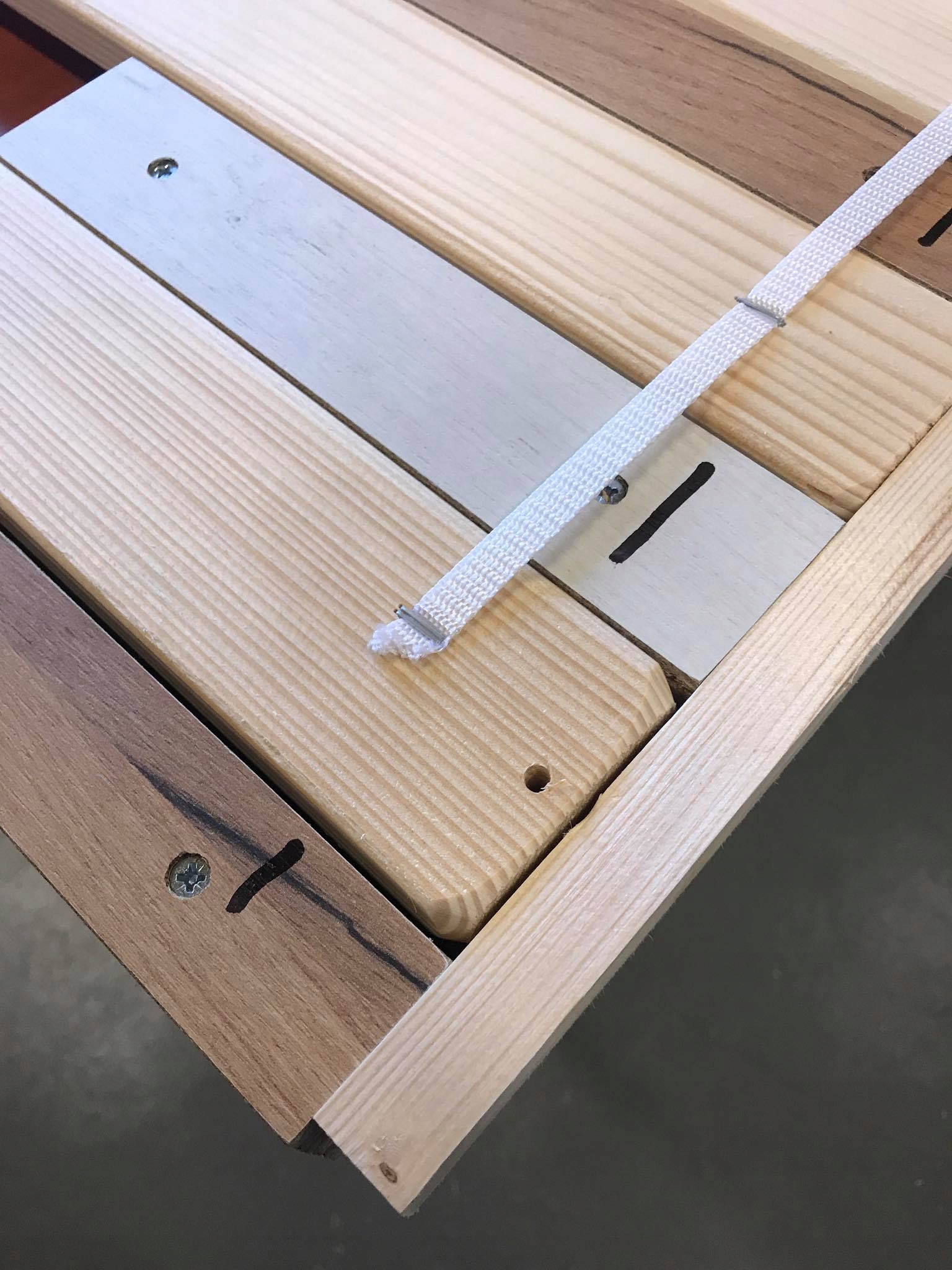 IKEA Stelaż do łóżka 90x200 drewniany, 14 listew Rozmiar (cm) 90x200