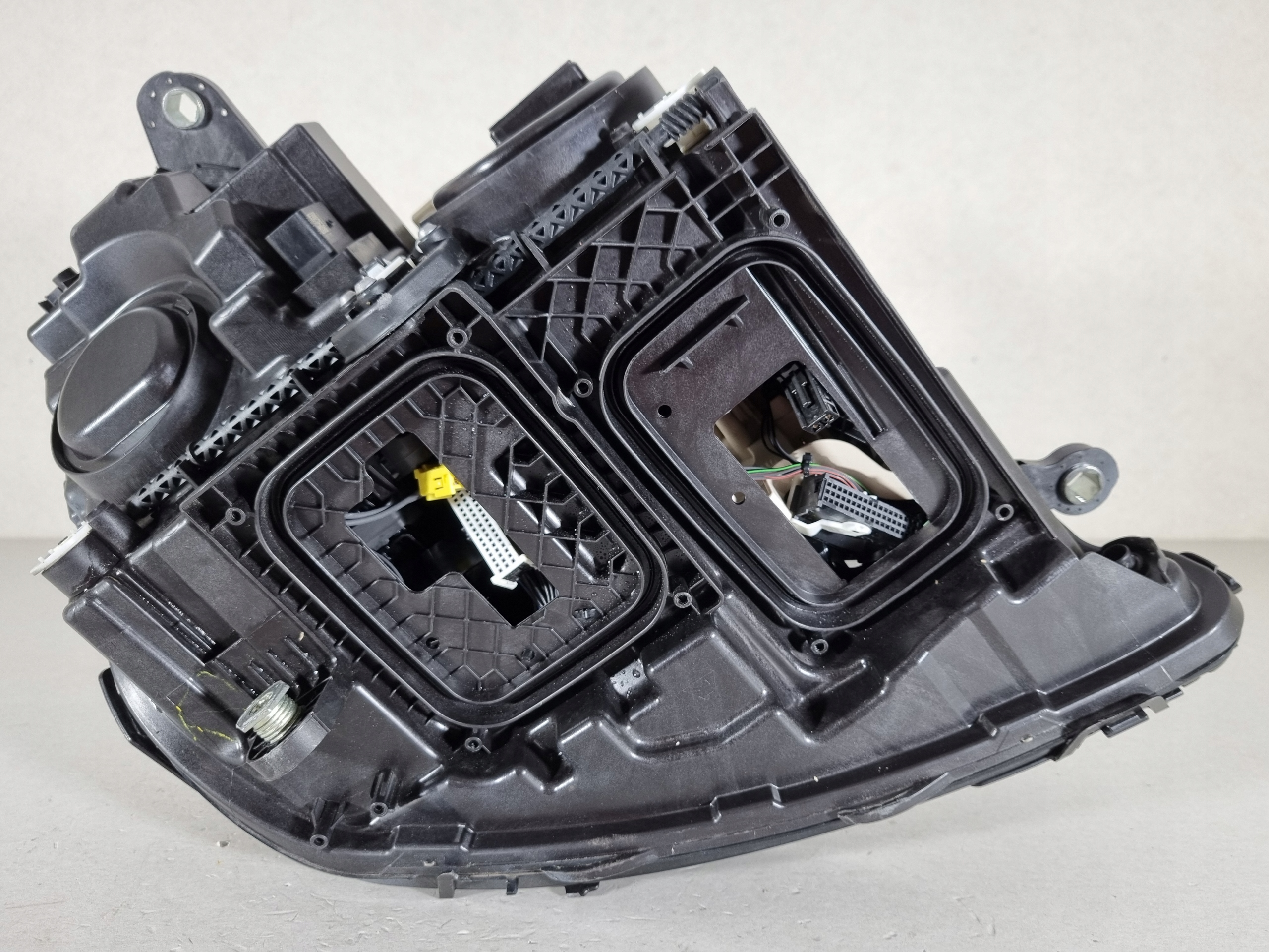 MERCEDES W213 LIFT FULL LED LAMPA LEWA PRAWA PRZÓD Rodzaj świateł mijania LED