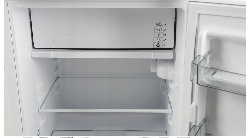 Lodówka Podblatowa Sharp Mały Zamrażalnik do -5st Wysokość 82,5cm Model SJU1088M4SEU