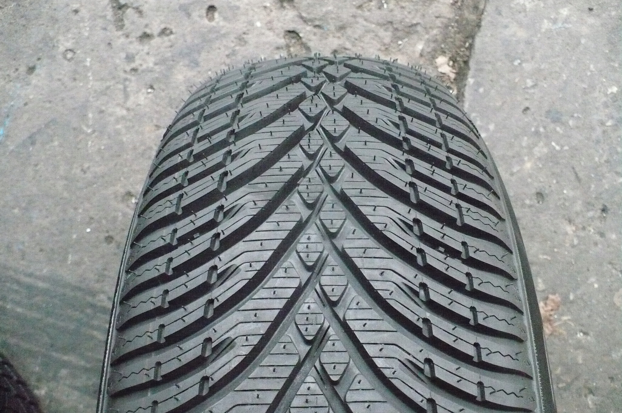 Bfgoodrich g-Force Winter 2 Suv 215/65R16 Nová 2022
