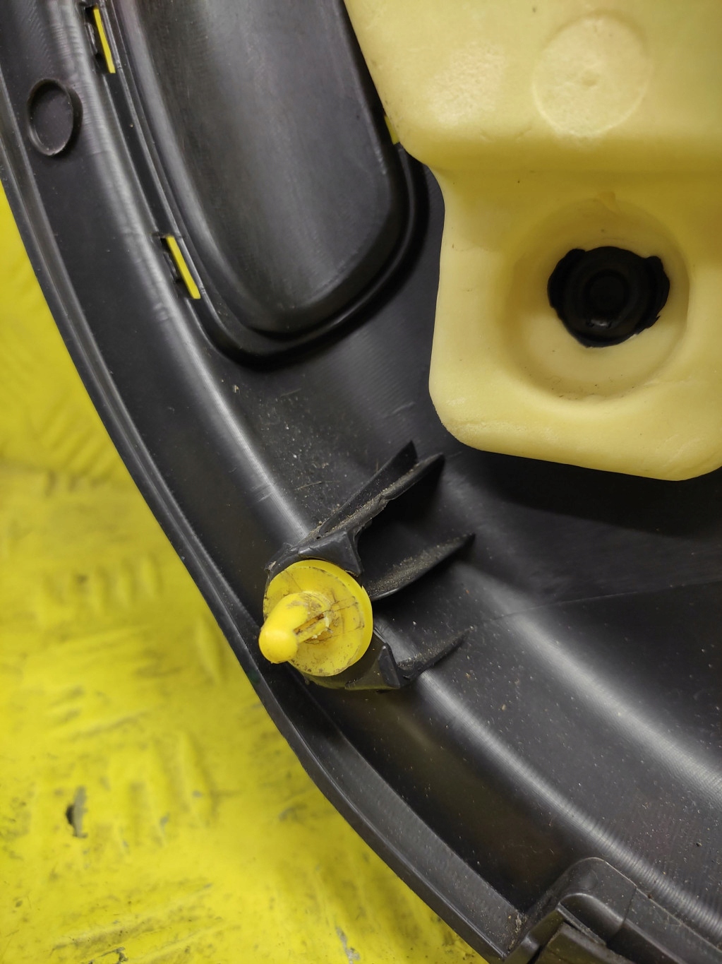 HYUNDAI I30 and upholstery side door right front