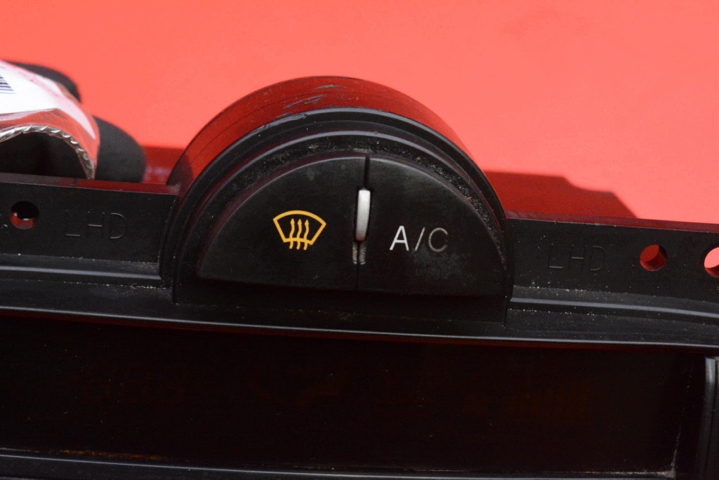 control panel air conditioning devices KLIMY OK2FB61190 KIA CARENS 2 II FJ 02-06