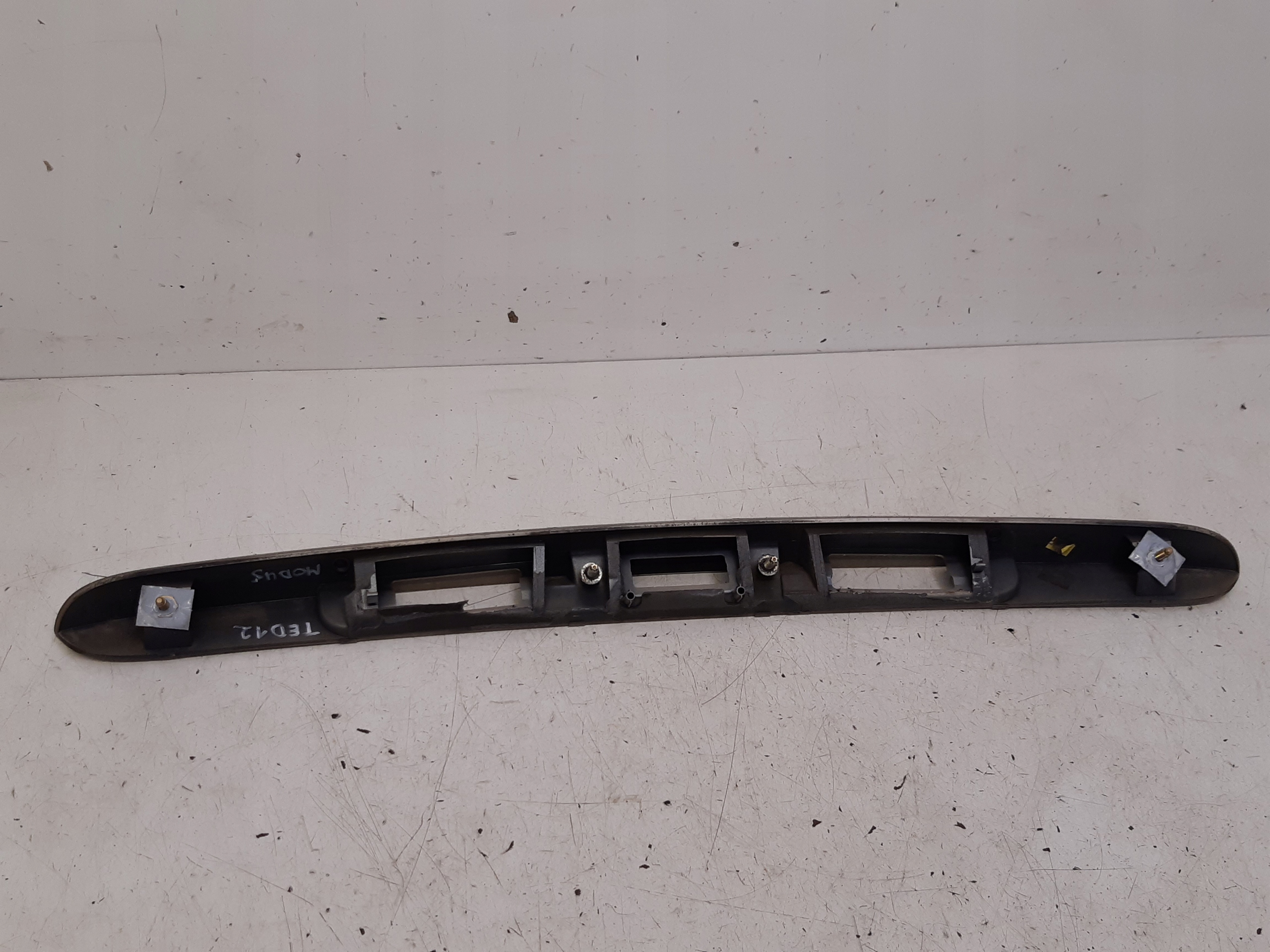 Moulage du capot 8200307023 Renault Modus