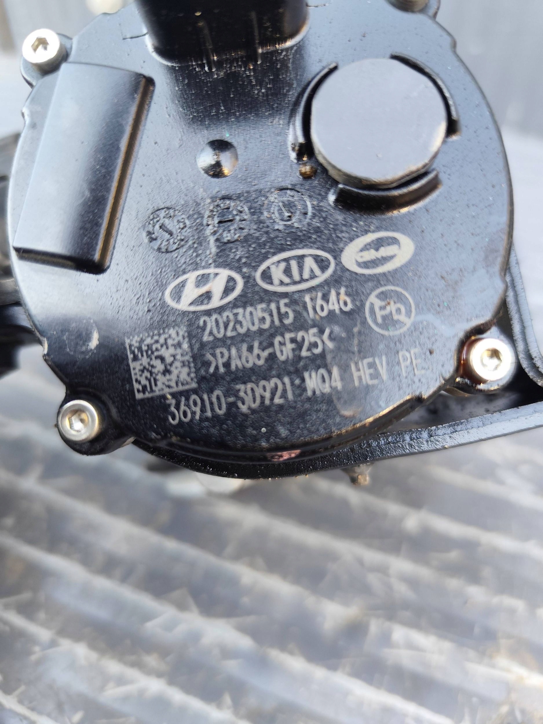 KIA SPORTAGE V pumpa pumpa vode 36910-3D921