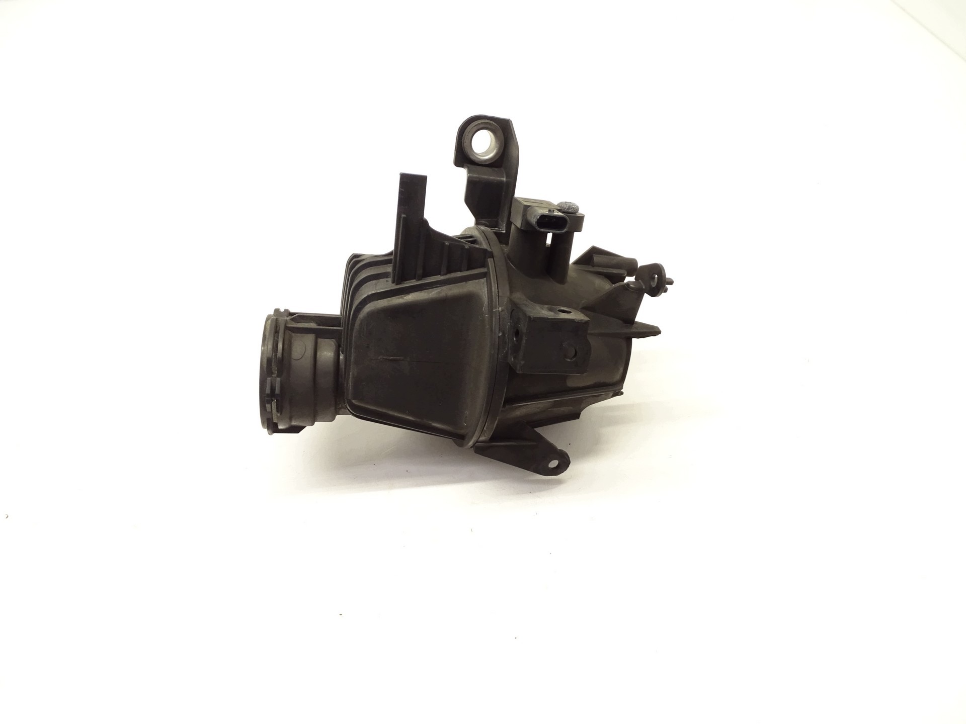 pipe air hose VOLVO XC40 32257942