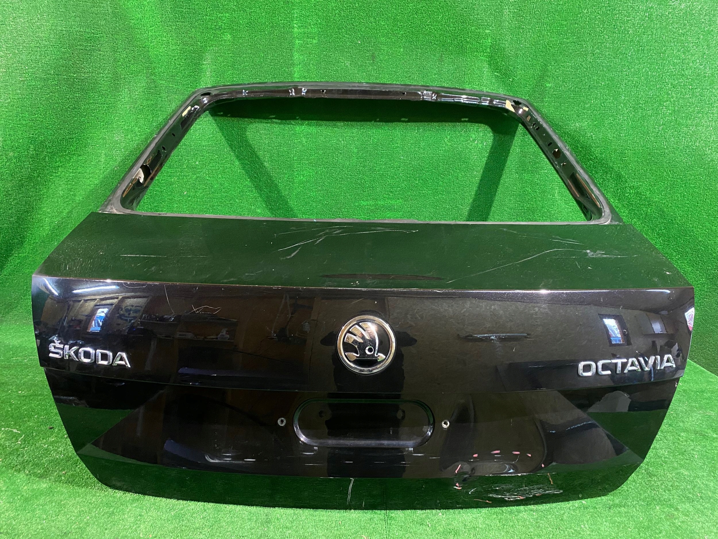 boot doors rear part boot SKODA OCTAVIA III HB sedan 12