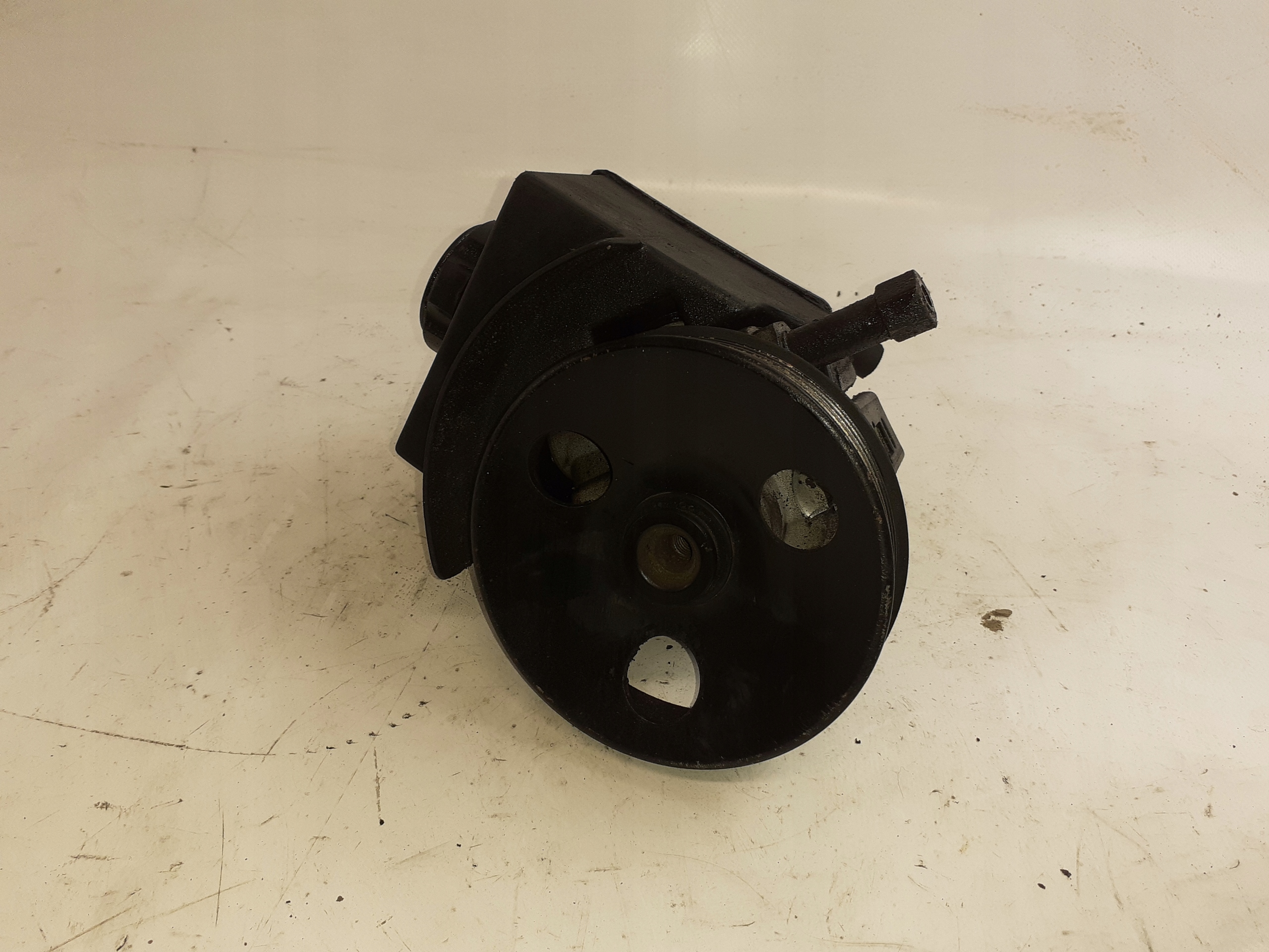 servo pump VOLVO V70 2.5D