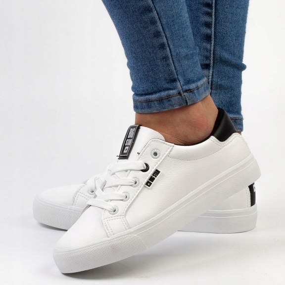 

Białe trampki damskie Big Star EE274312 r39