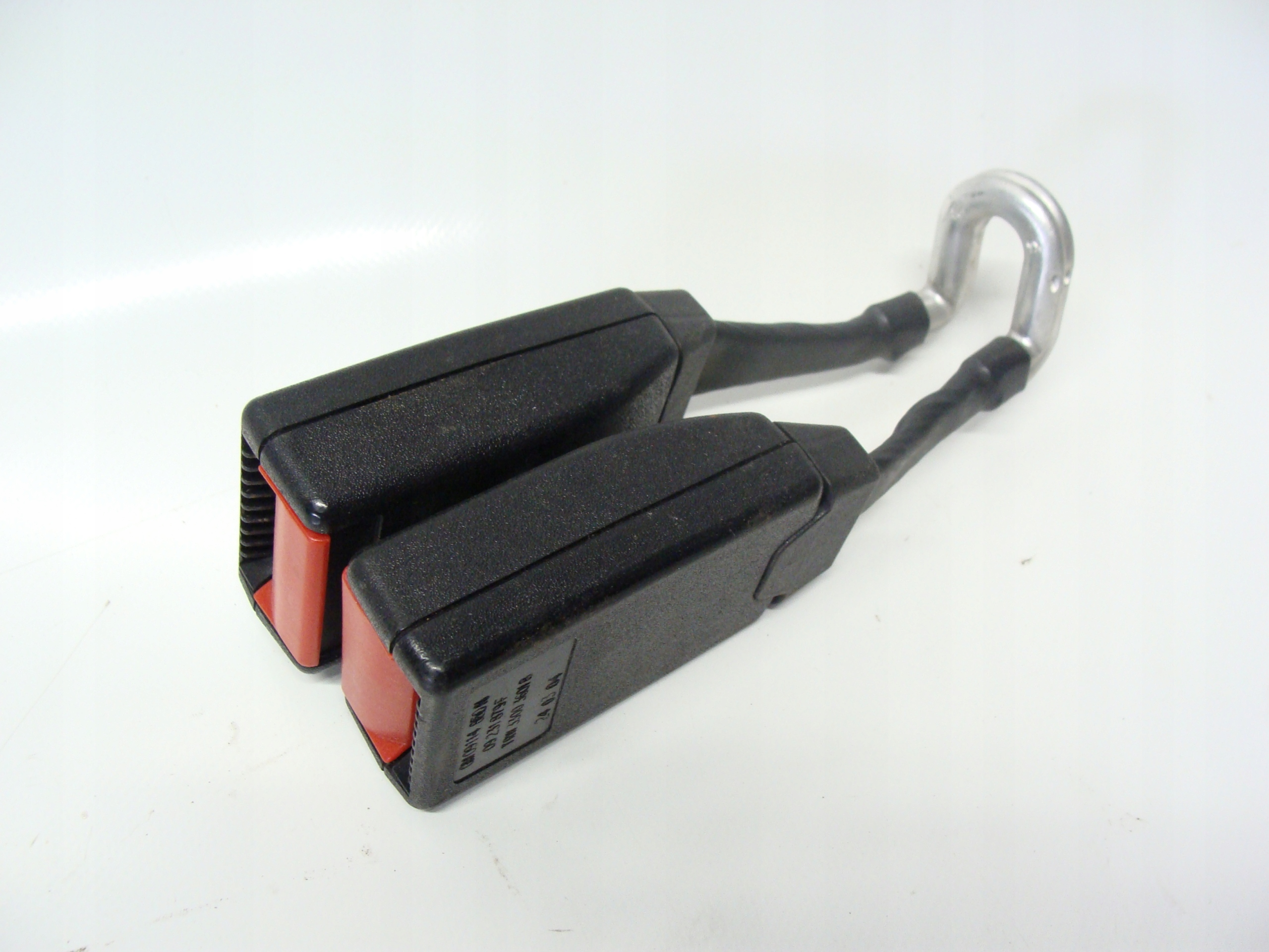 OPEL CORSA C WPINKA ZAPINKA PAS TYŁ 09114850