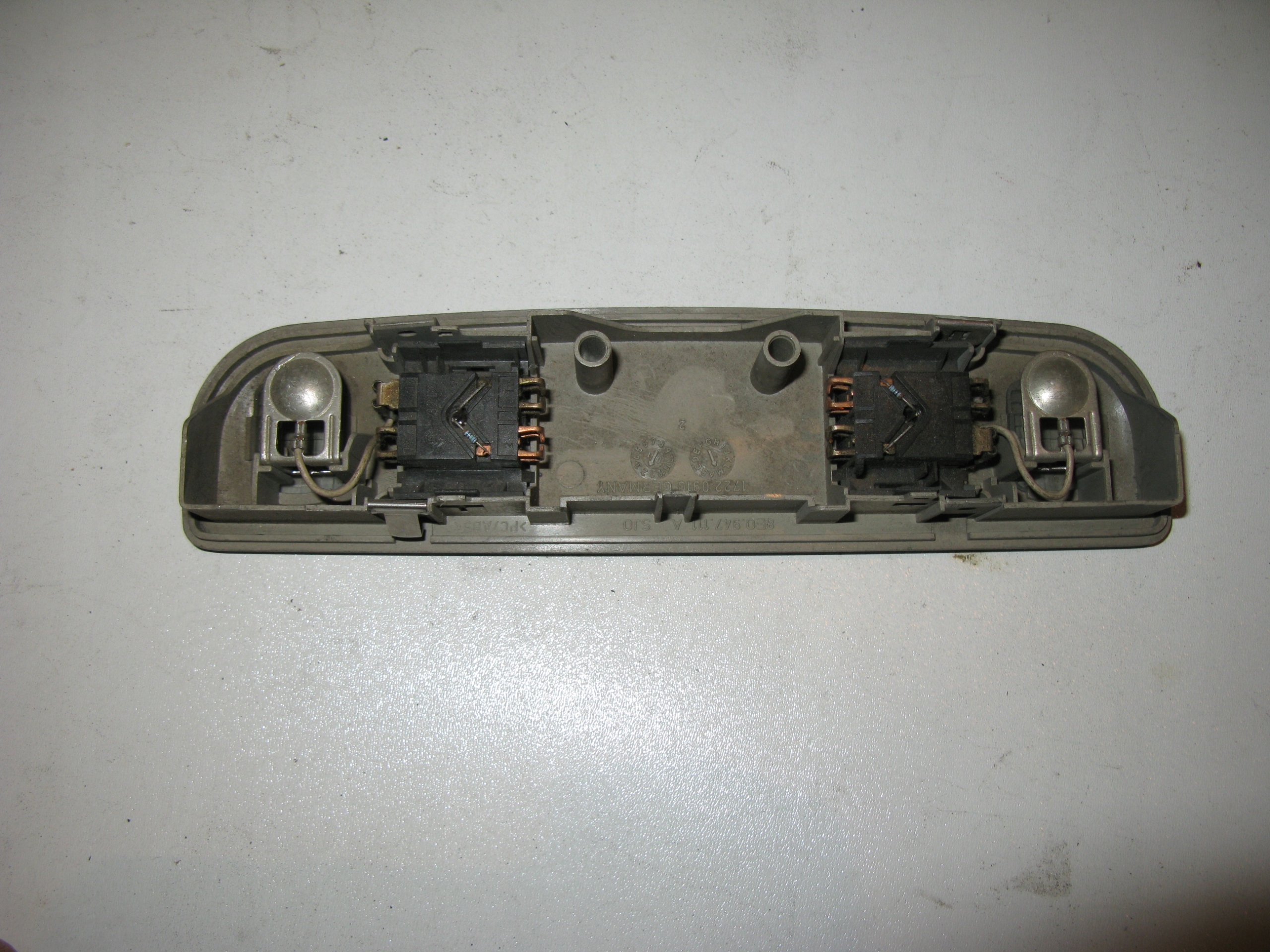 light cabs AUDI A3 8P A4 B6 B7 8E0947111A
