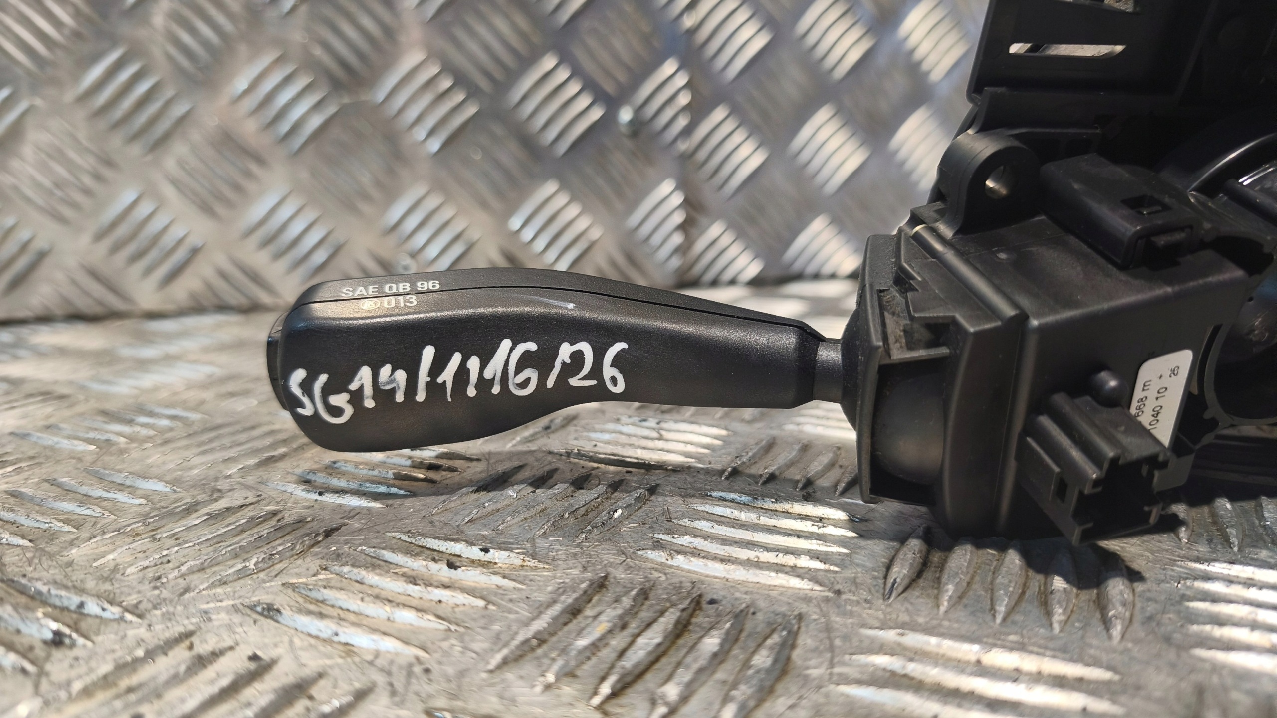 commande levier commodo sous volant BMW E39 2002r 61.31-8375396.9
