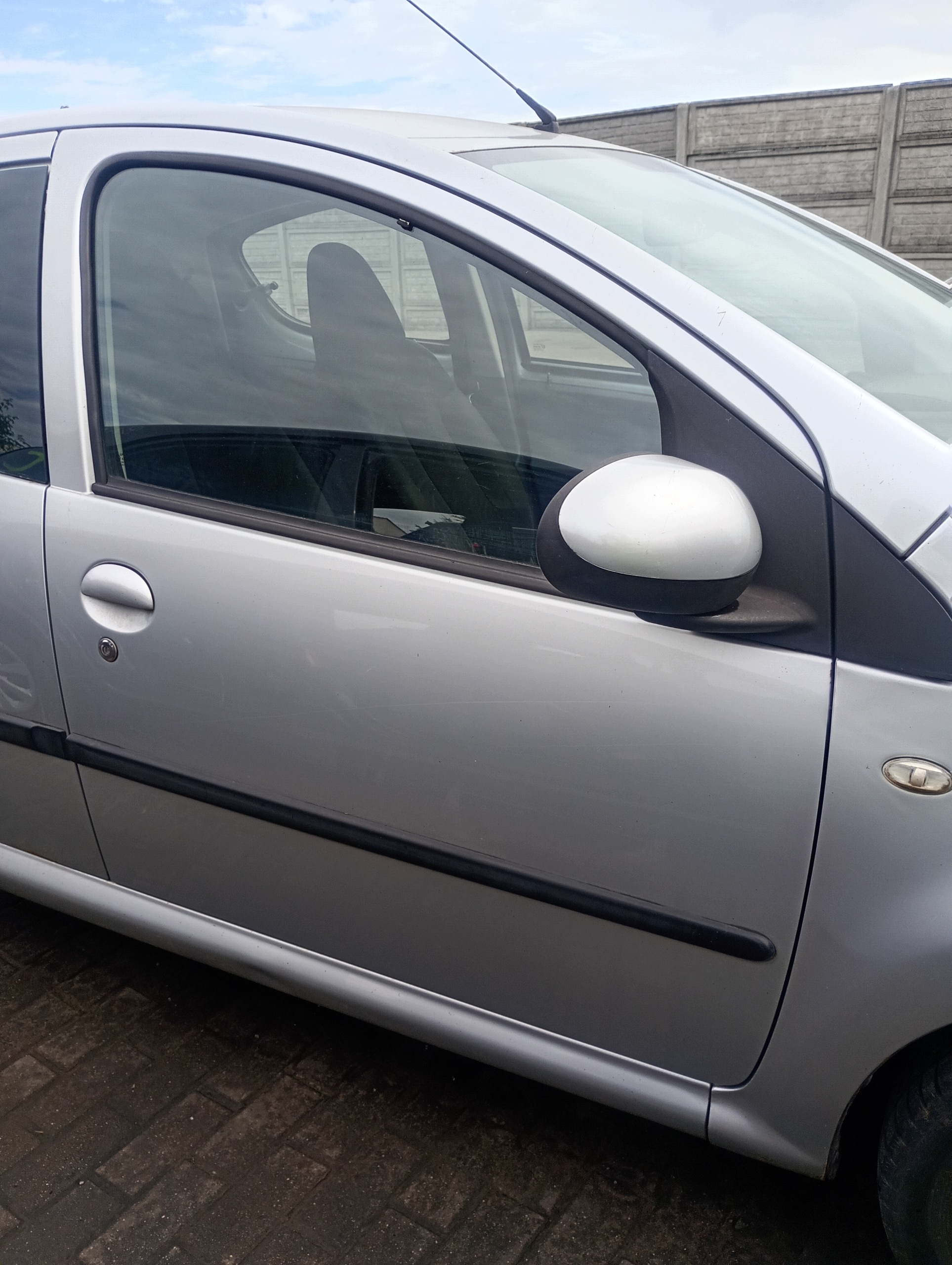 door right front front Citroen C1 05-14 kod lakieru KTB