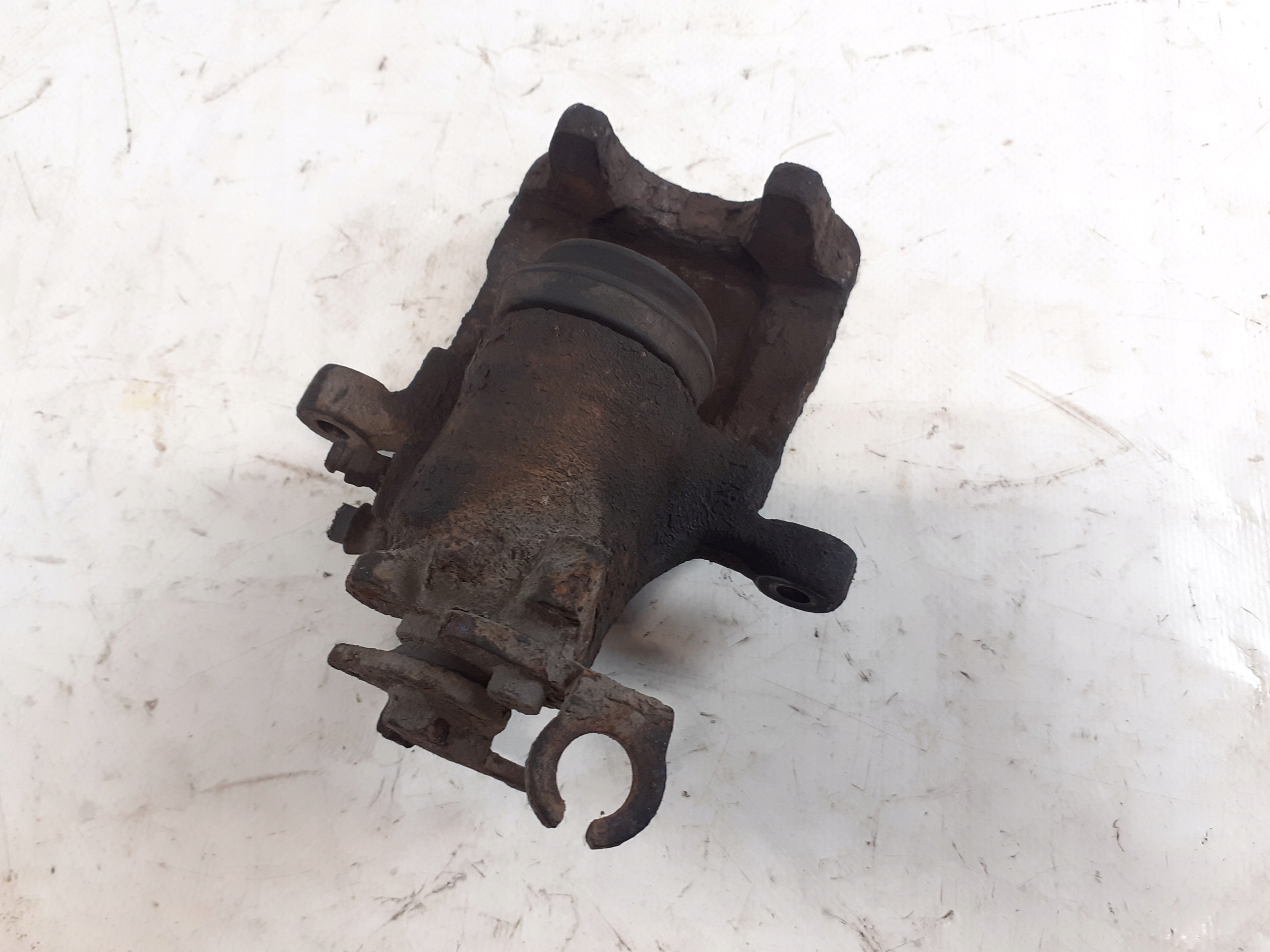 Volvo V40 1.9 DTI caliper brakes rear left