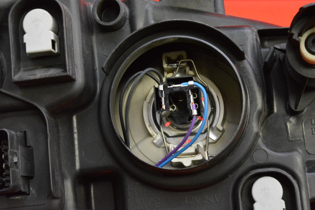 REFLEKTOR left light front EU 260605312R DACIA SANDERO 2 II 13-16