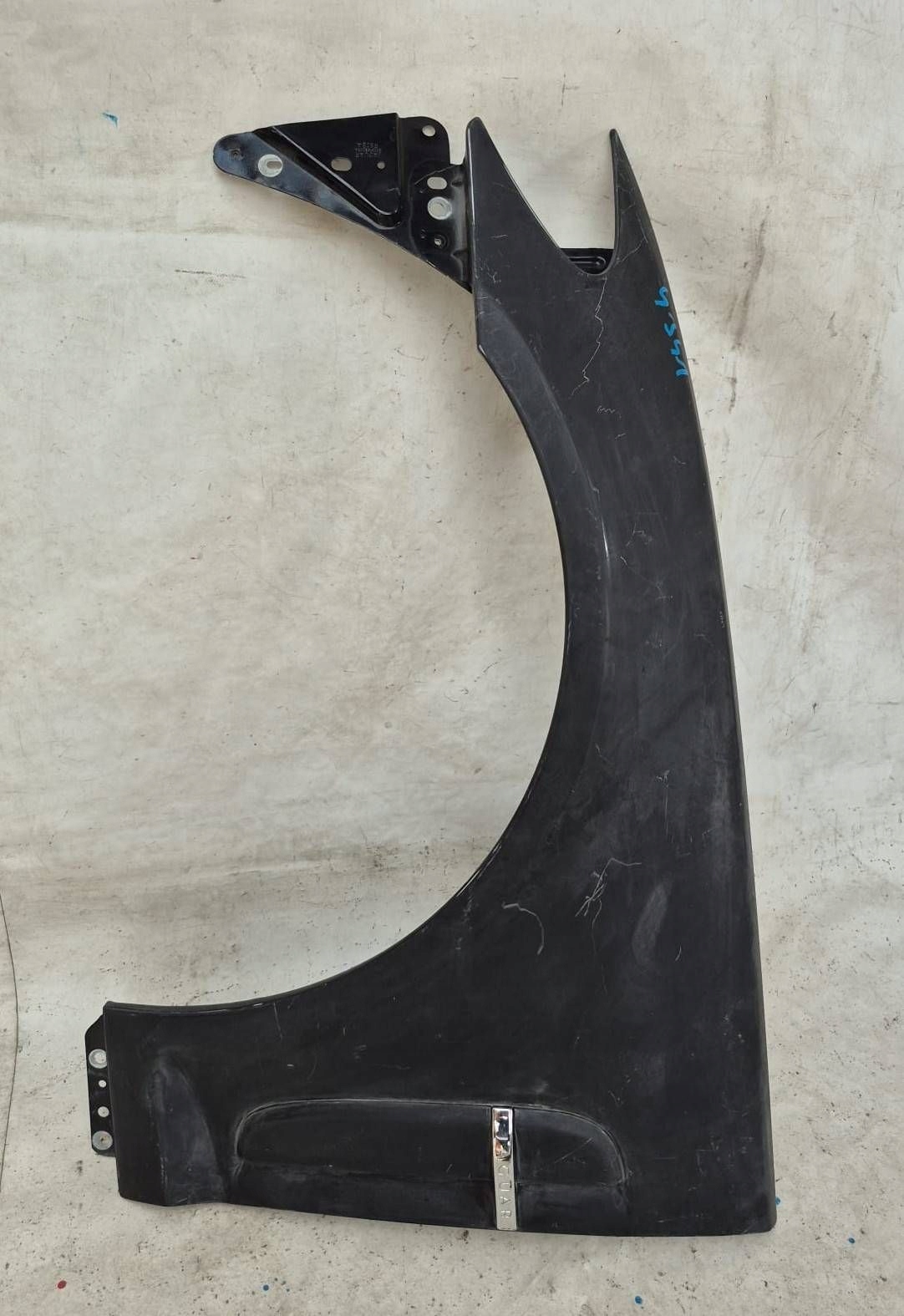 JAGUAR XF X250 07- fender left front front 8X23-16E005-A