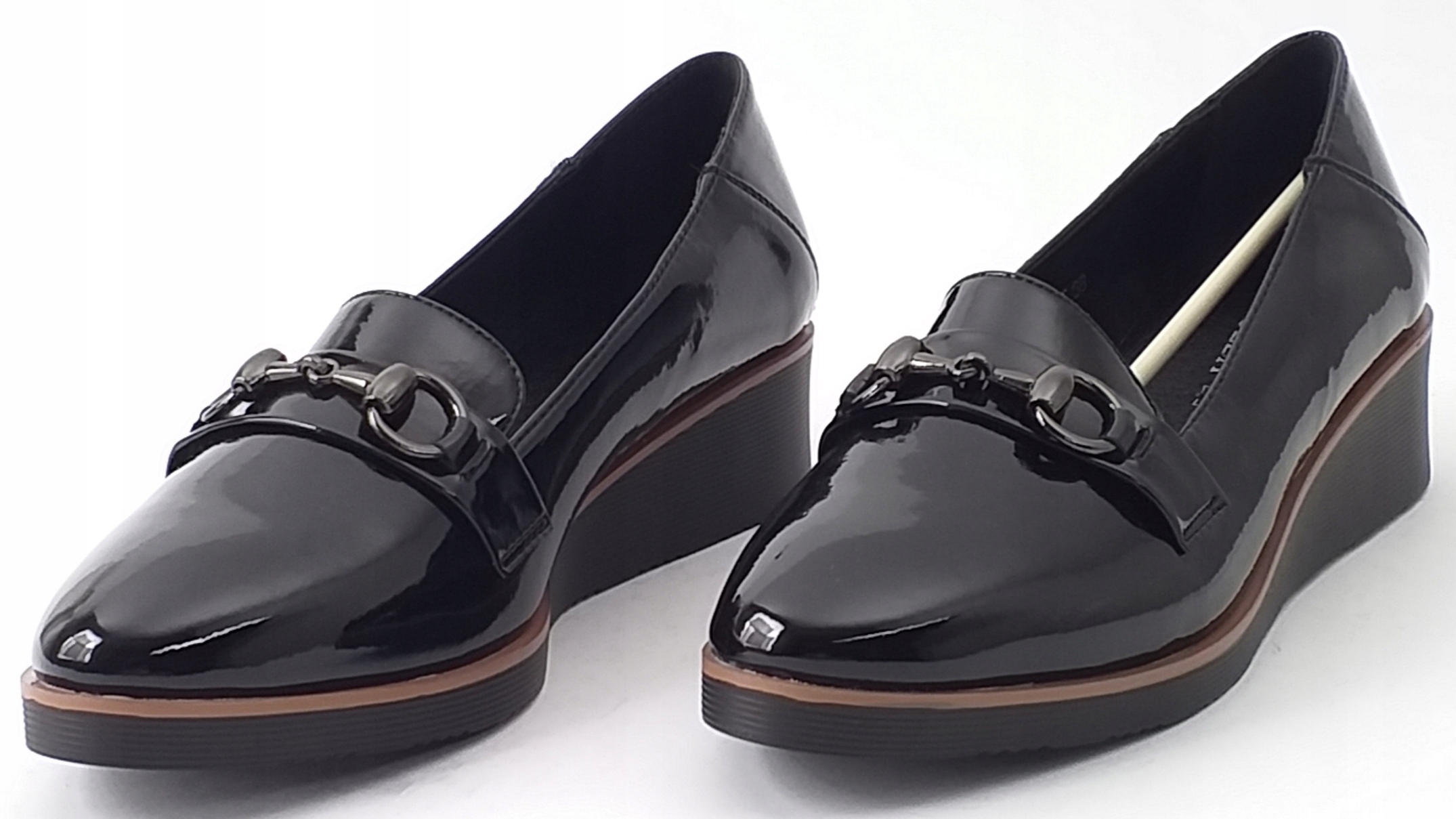 MOKASYNY NISKA KOTURNA CZAR LAKIEROWANE VINCEZA 37 Rozmiar 37