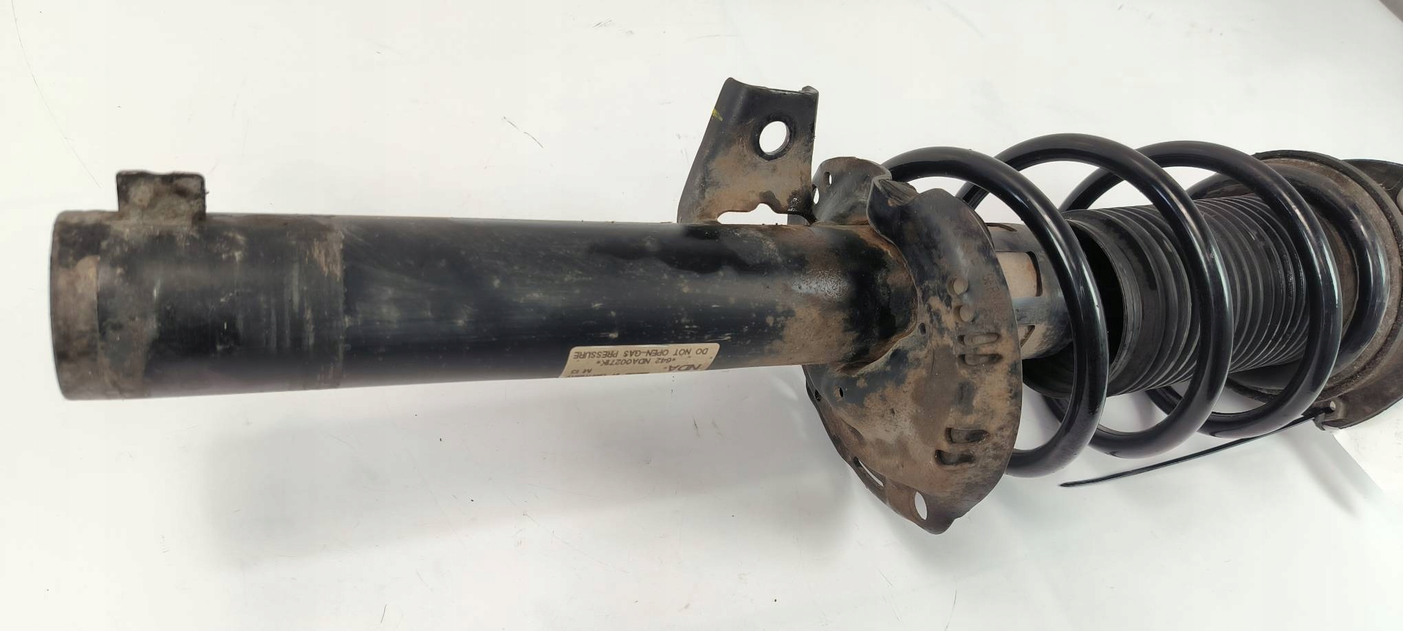 shock absorber right front 3Q0413031BF SKODA SUPERB III