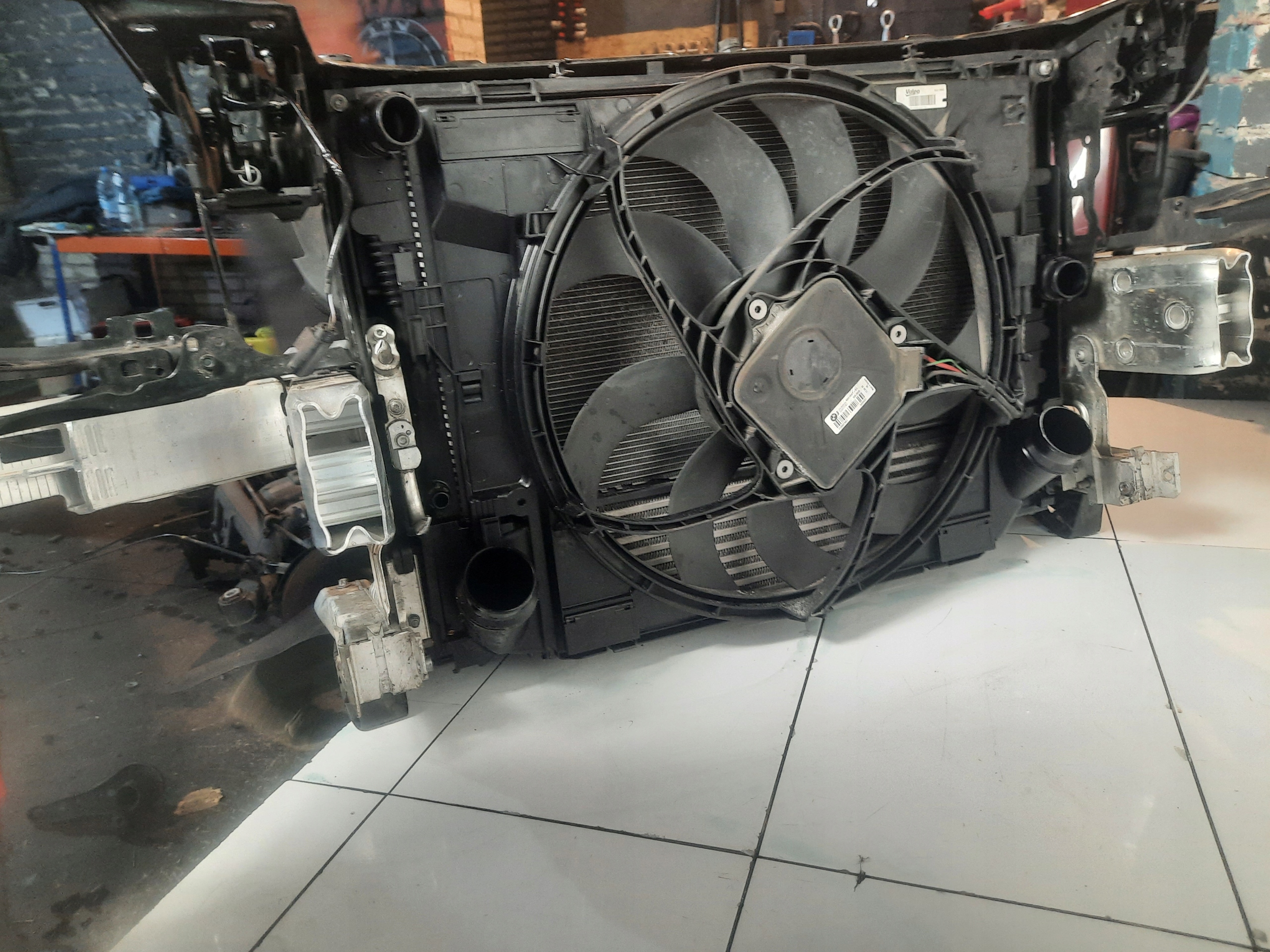 KOMPLETNY PAS BMW F34 GT MP 3.0D 258KM N57 Strona zabudowy przód