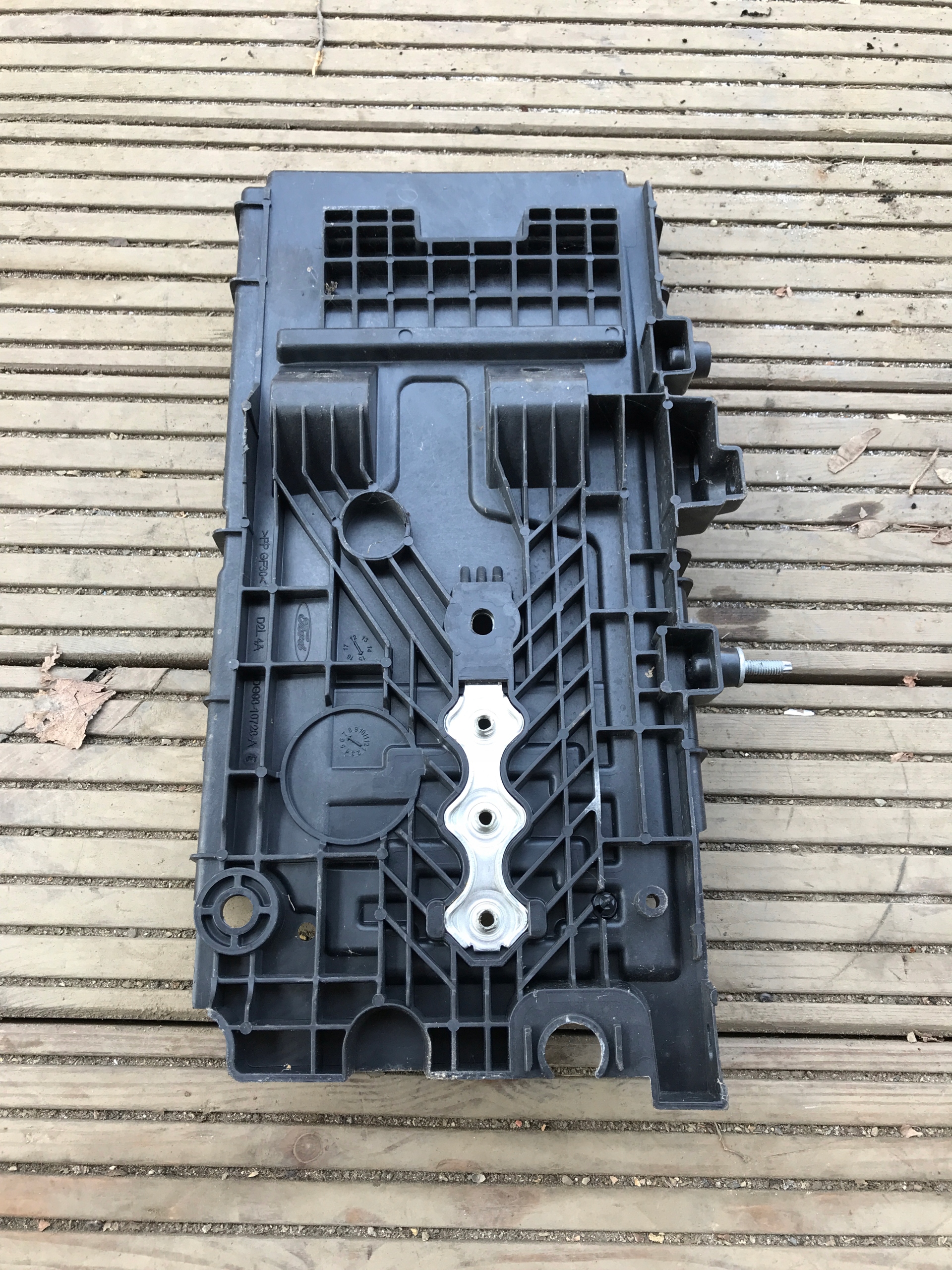 držač akumulatora FORD MONDEO MK5 DG93-10723-AE