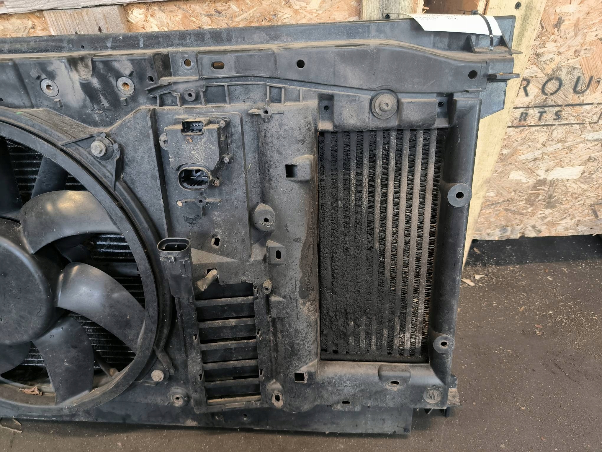 KOMPLET radiatore 1.6 HDI PEUGEOT 5008 e