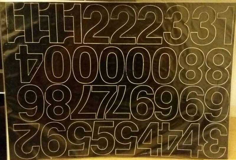 NAKLEJKI SAMOPRZYLEPNE LITERY CYFRY DEKORACYJNE Marka Artyk