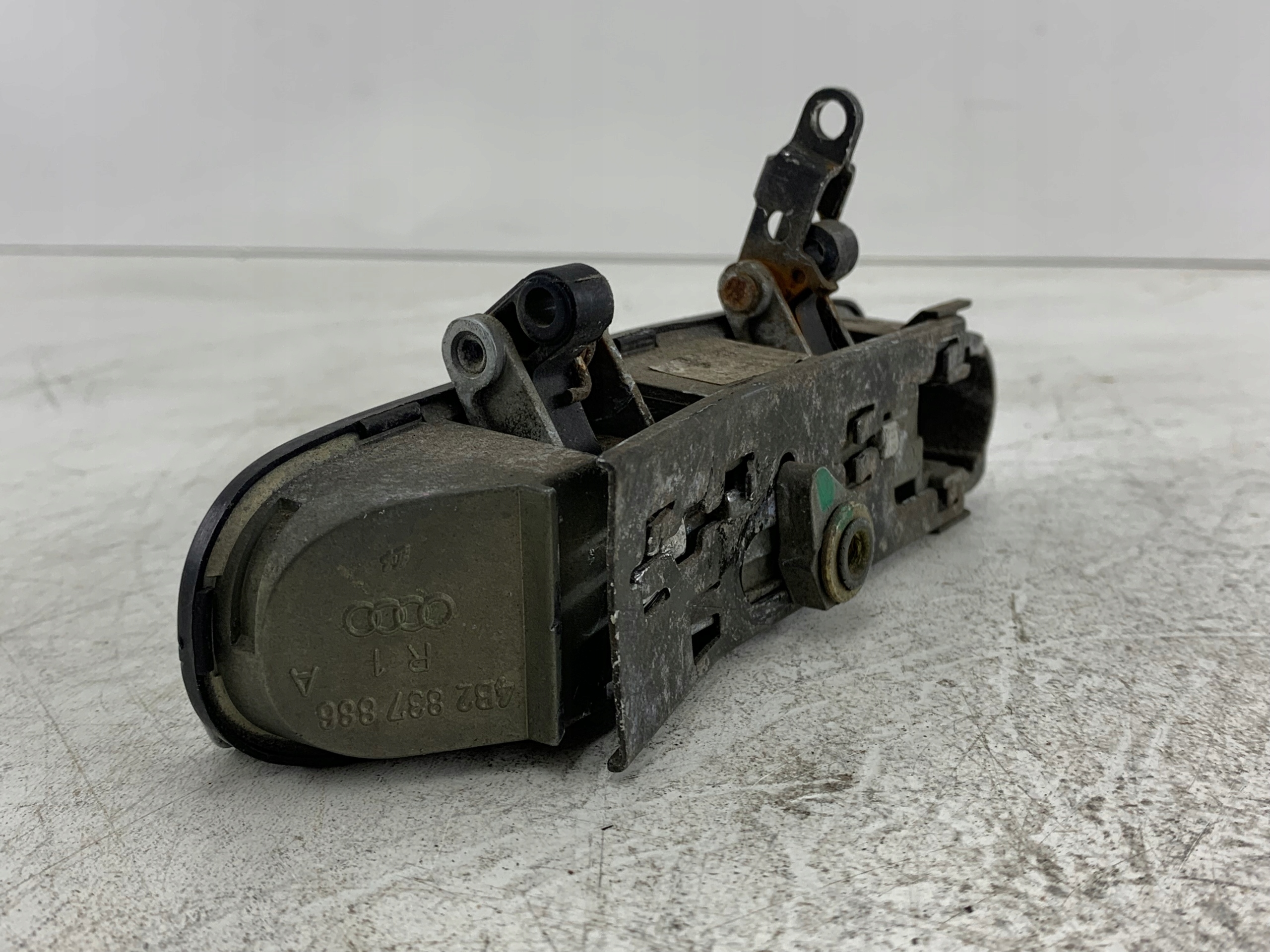 AUDI A6 C5 handle exterior left rear part LY7W