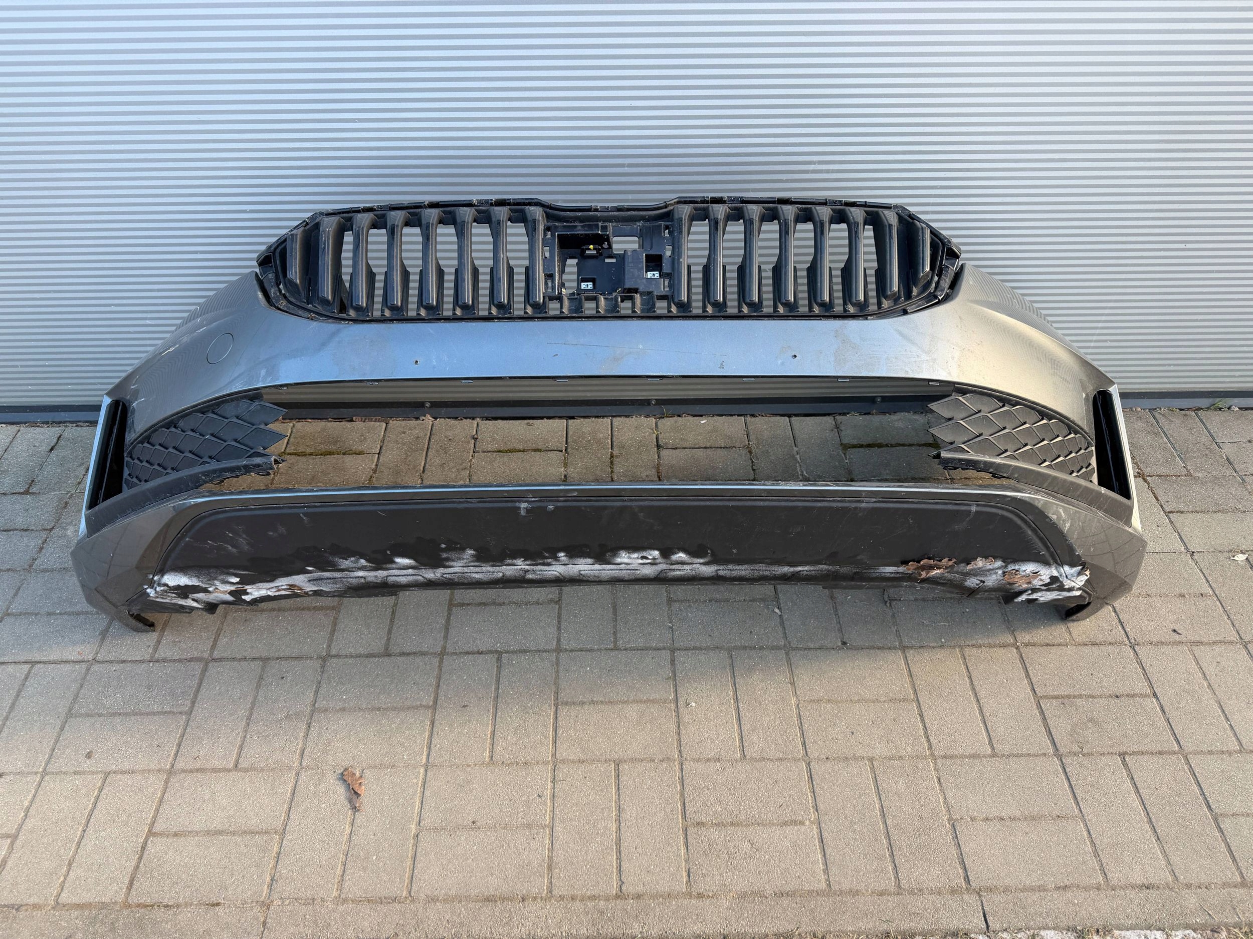 Skoda Superb IV 4 3P0 24- bumper front front