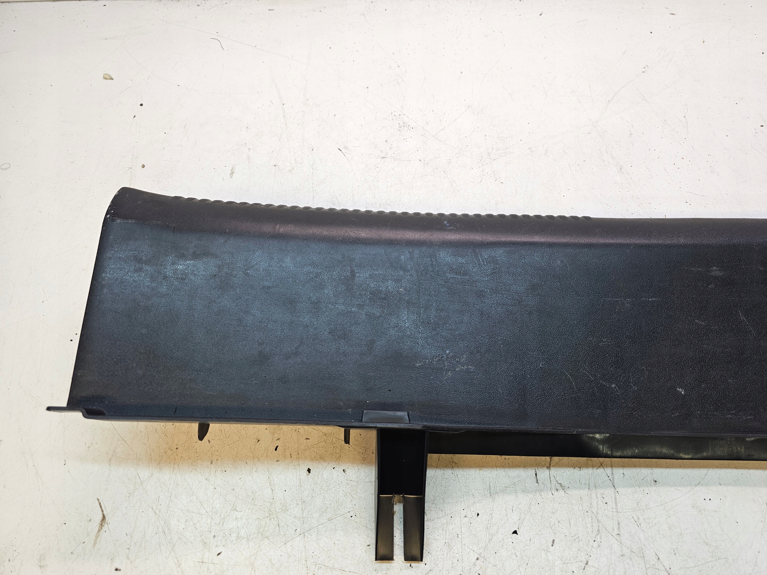 cap supports rear part AUDI A5 8T COUPE 8T0863471