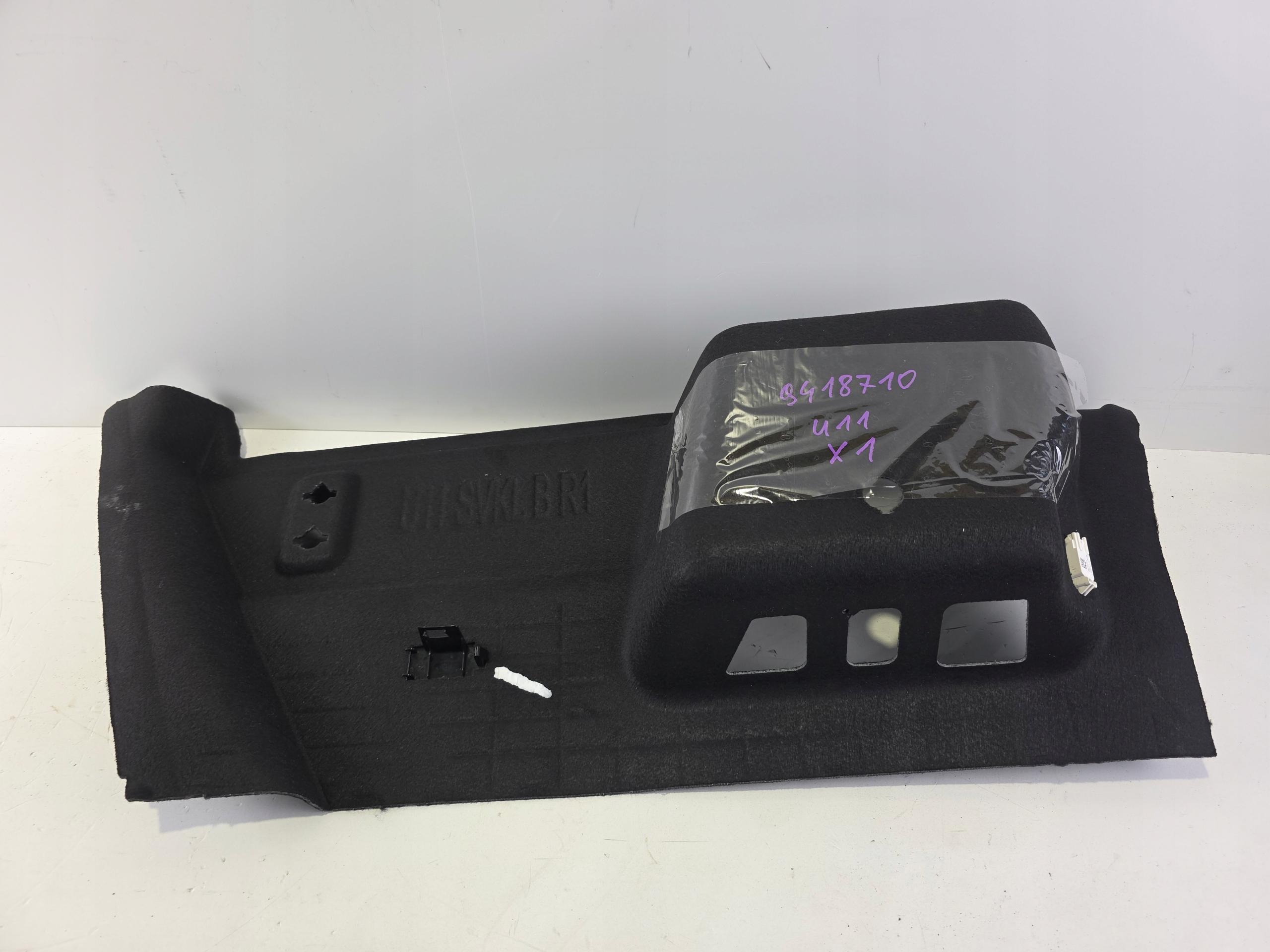 boot upholstery BMW X1 U11 9418710