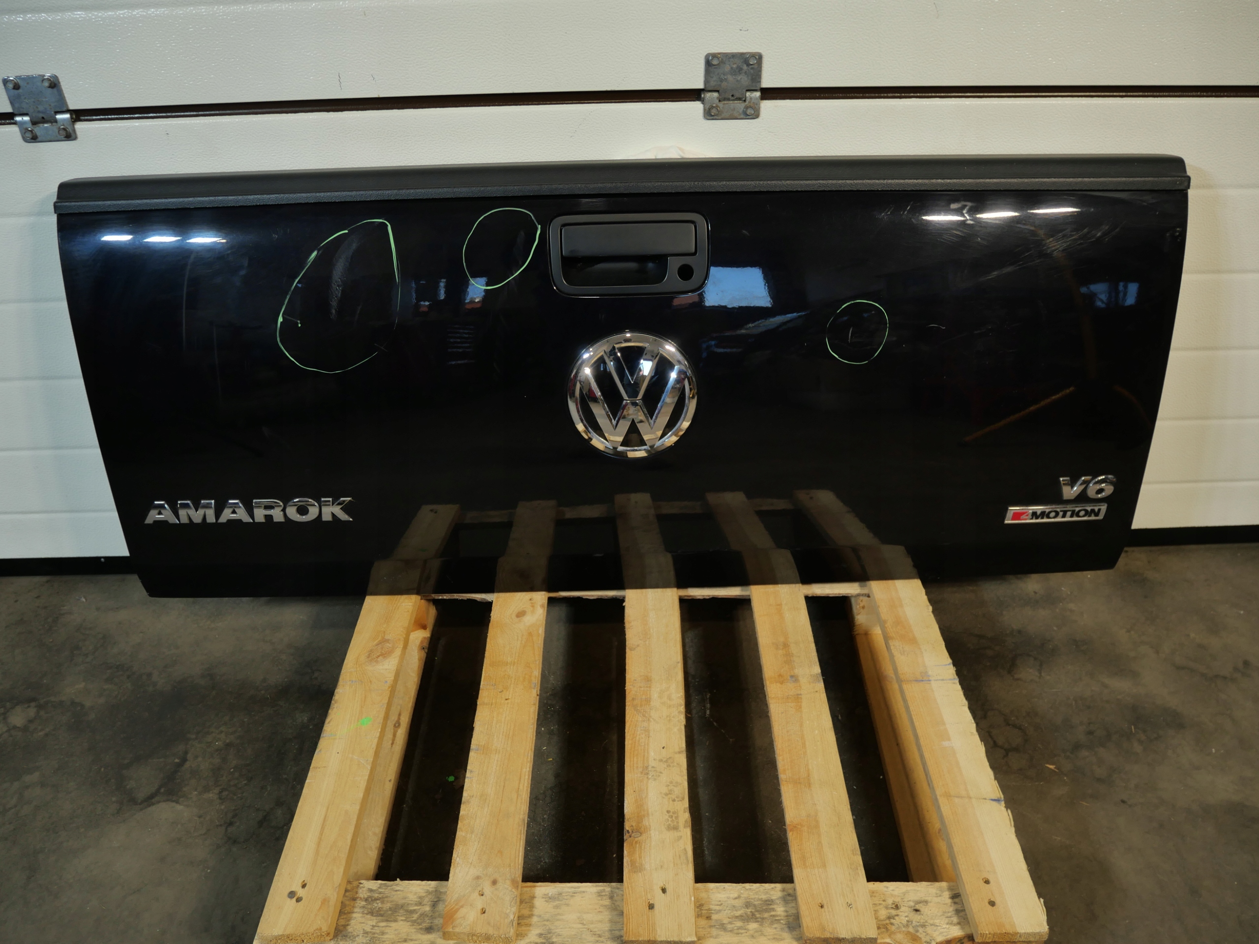 VW AMAROK heckklappe kofferraumdeckel Abdeckung heck