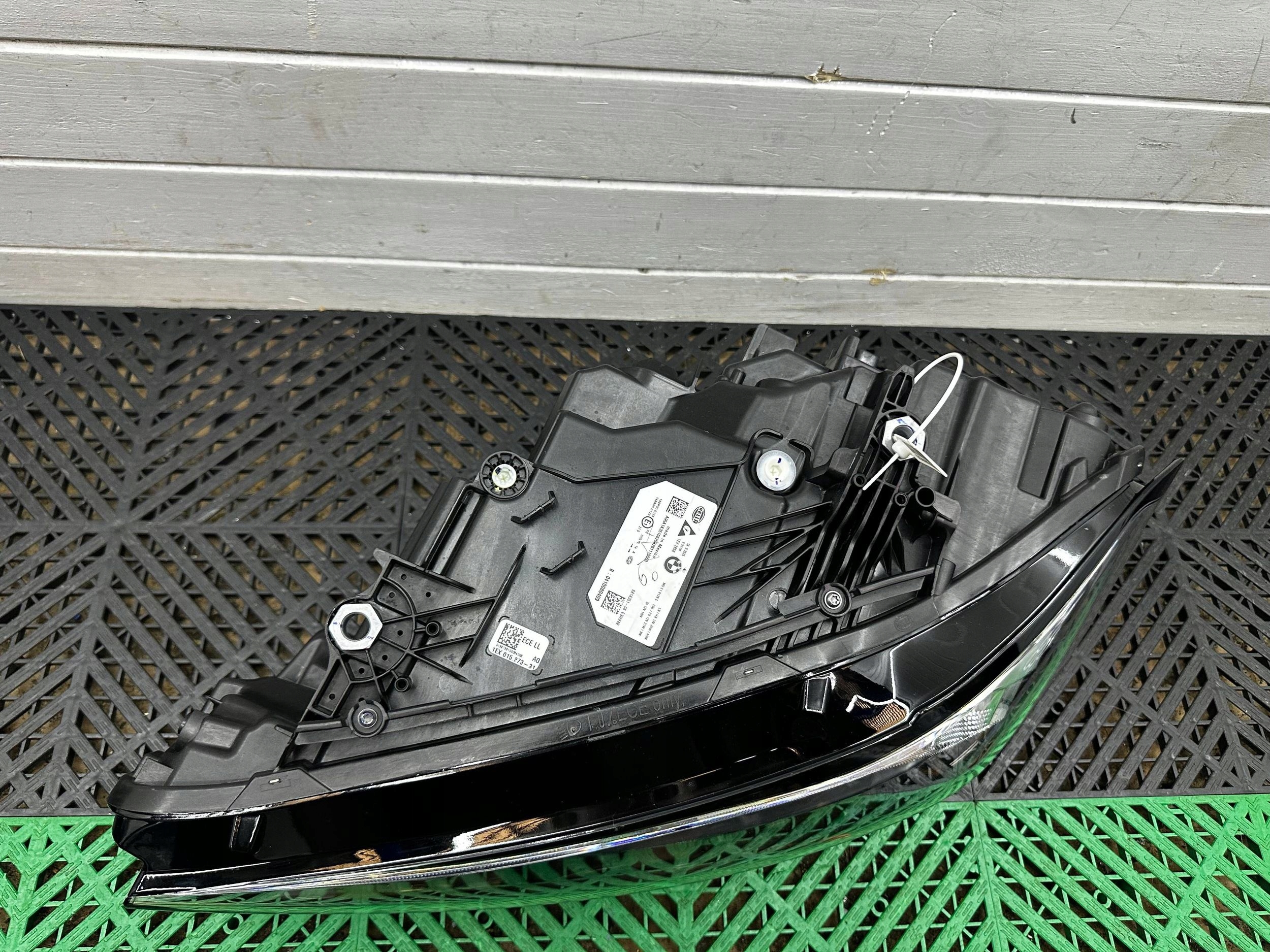 light front side left BMW 3 G20 G21 LCI 5A1A351