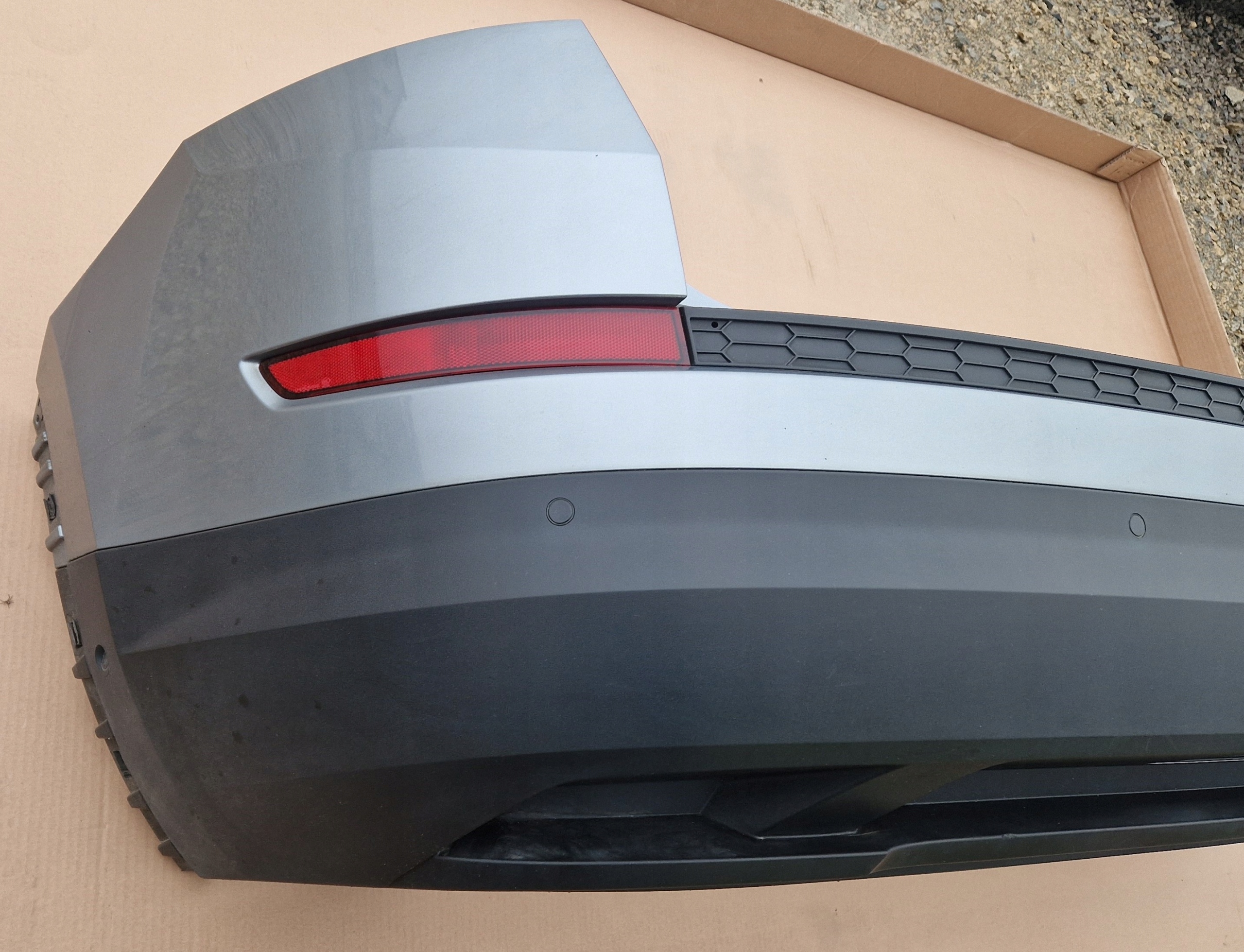 bumper SKODA KODIAQ W colour LF7M PDCX6 original IDEAL complete