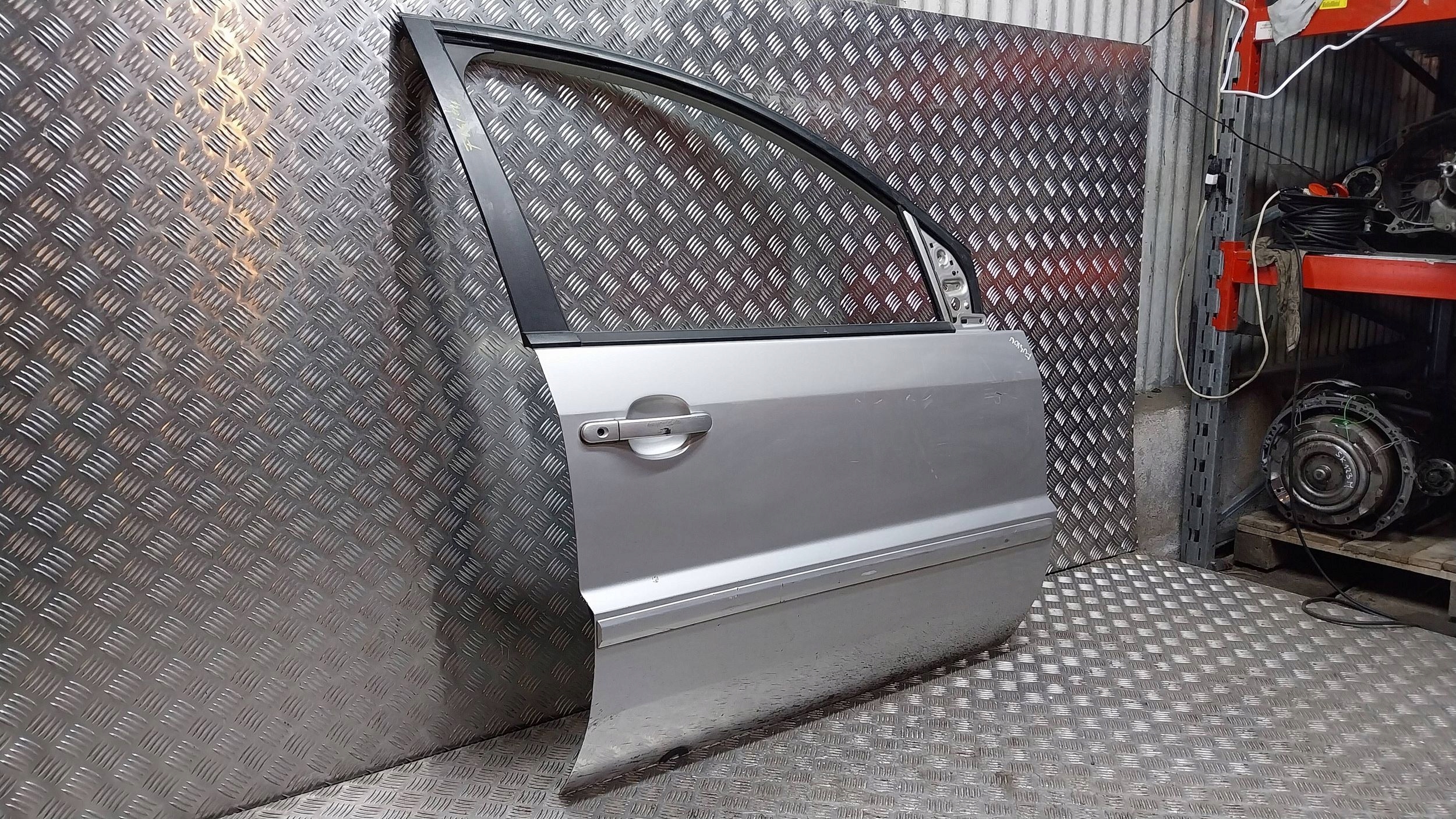 dveře předek pravé FORD FUSION 02