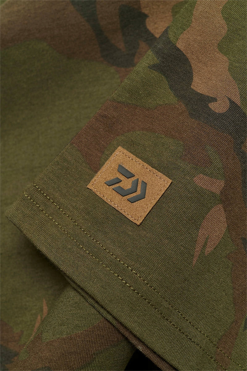KOSZULKA Z KRÓTKIM RĘKAWEM DAIWA CAMO-XXL Rozmiar XXL